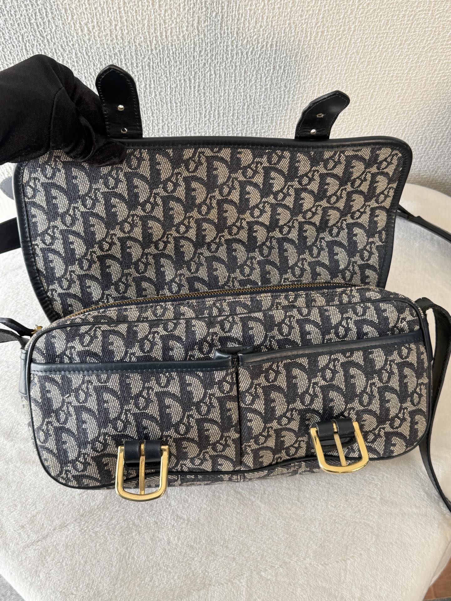 CHRISTIAN DIOR D'Oblique Messenger Shoulderbag