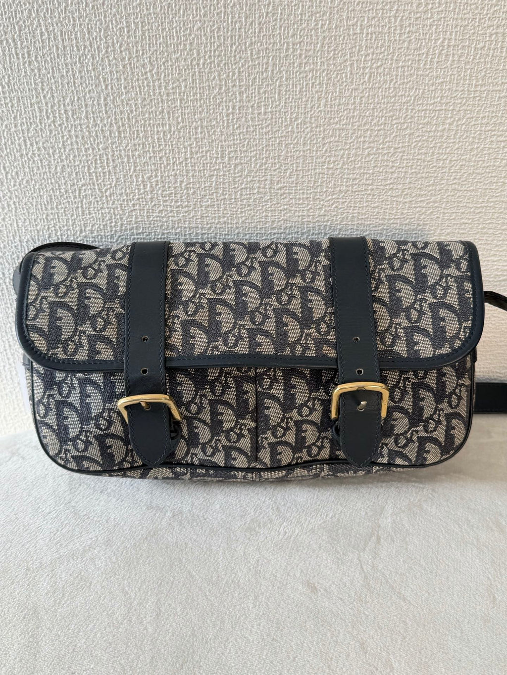 CHRISTIAN DIOR D'Oblique Messenger Shoulderbag