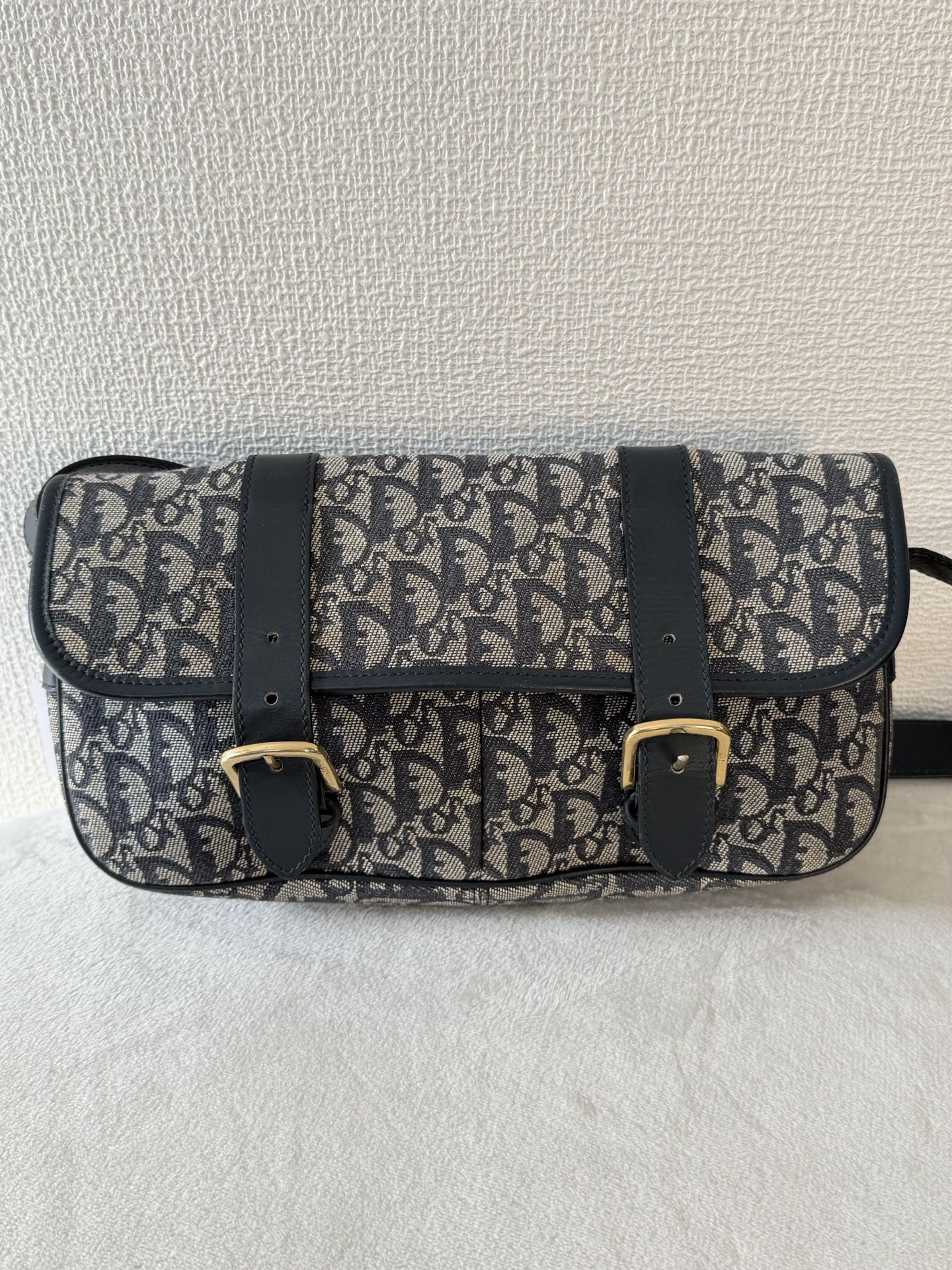 CHRISTIAN DIOR D'Oblique Messenger Shoulderbag