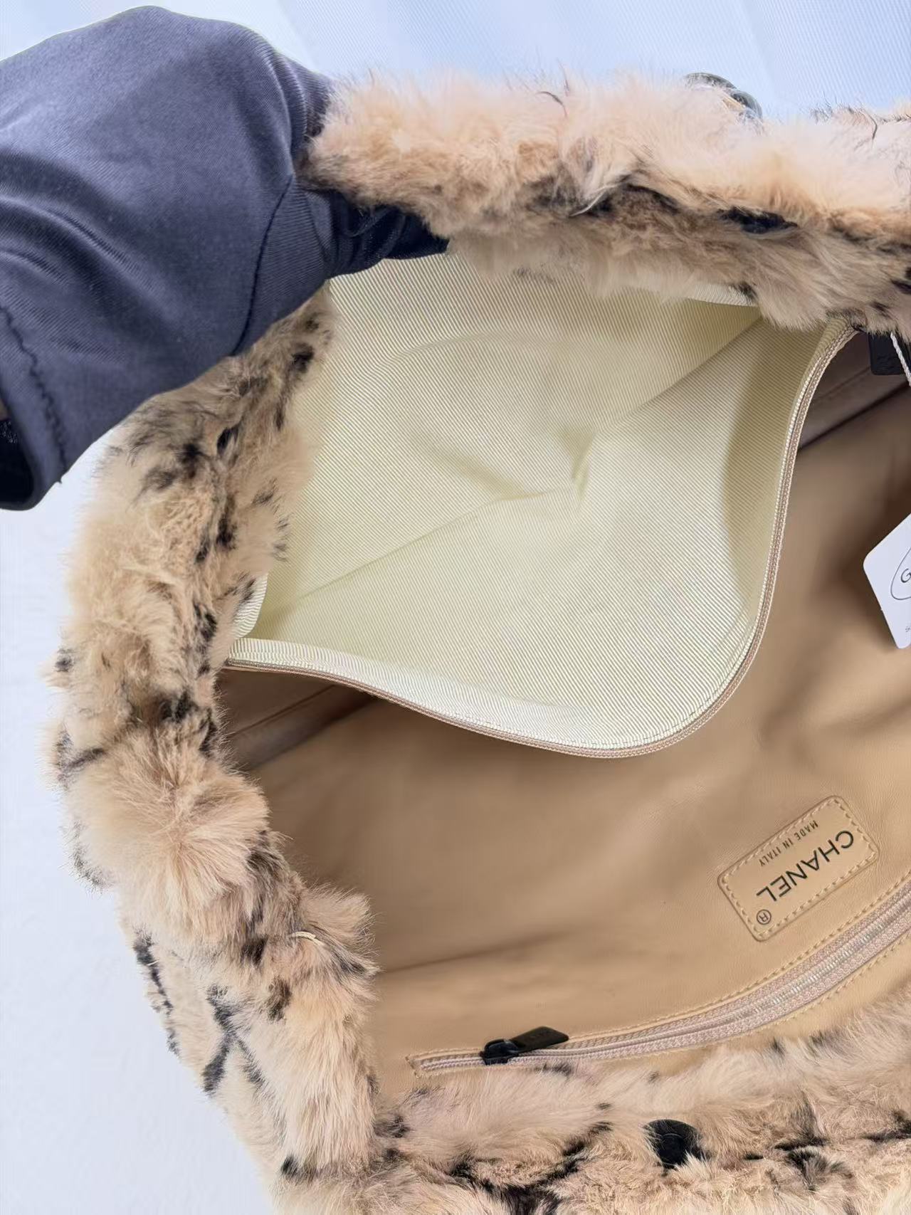 CHANEL Rabbit Fur Totebag
