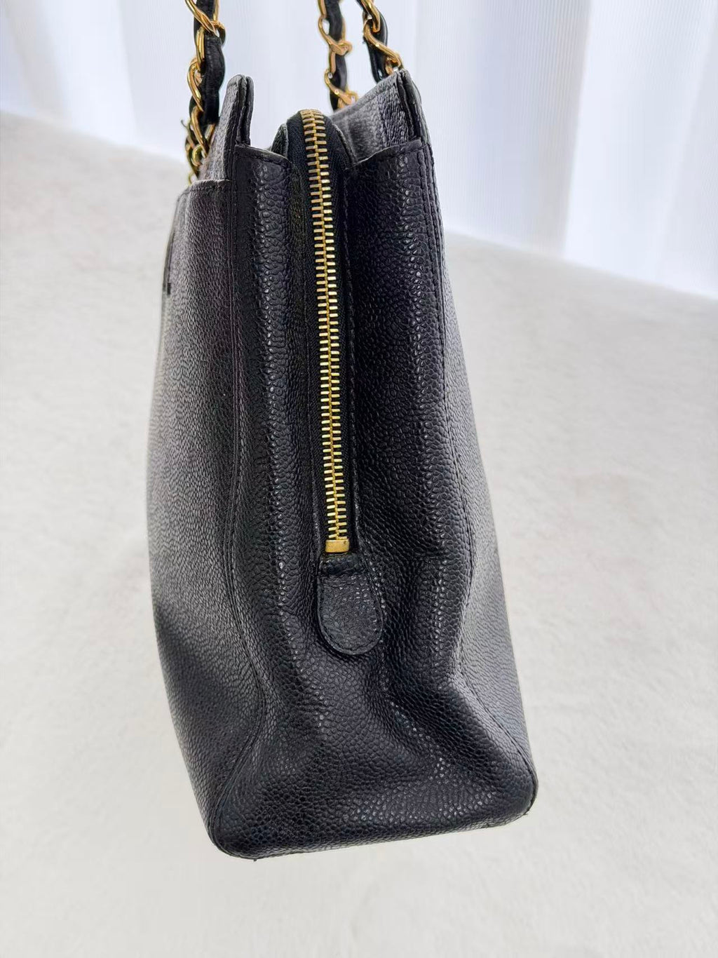 CHANEL Cavier Tote chainbag