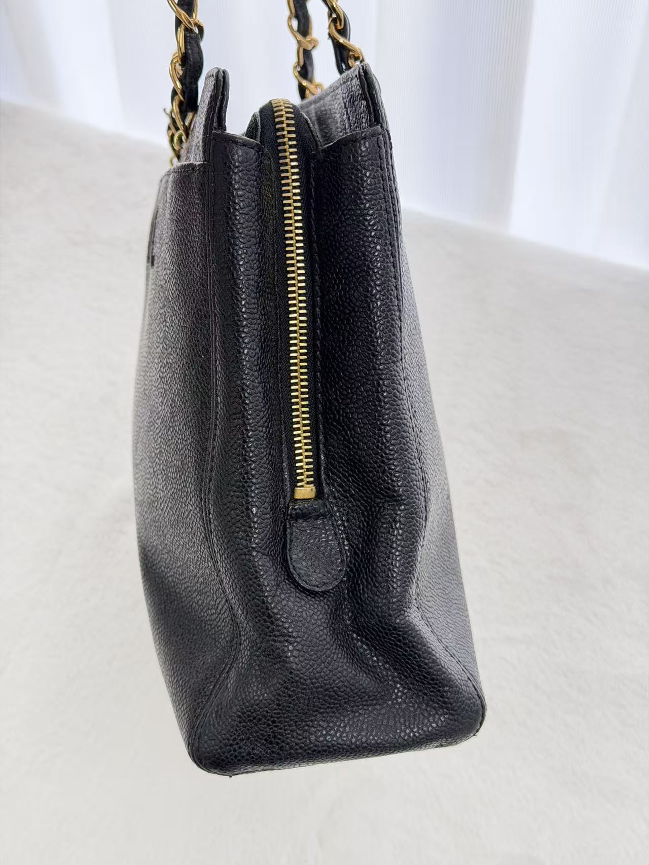 CHANEL Cavier Tote chainbag