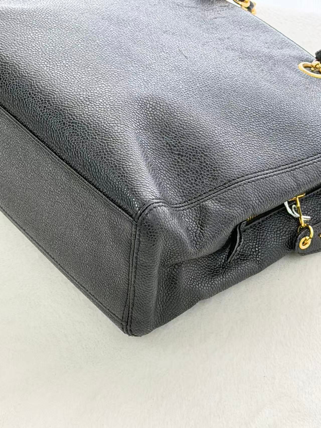 CHANEL Cavier Tote chainbag