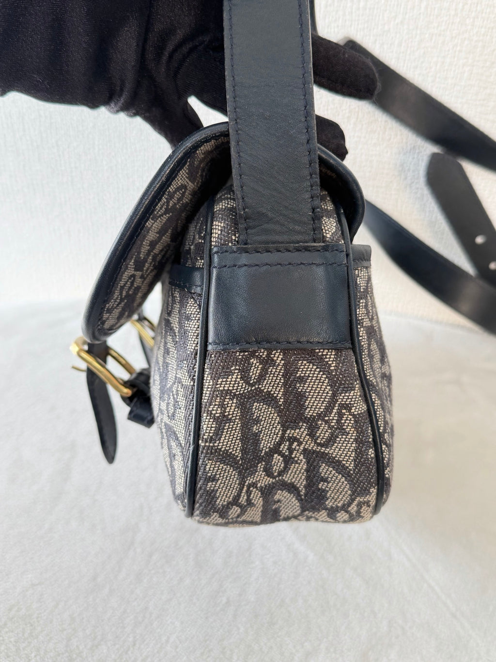CHRISTIAN DIOR D'Oblique Messenger Shoulderbag