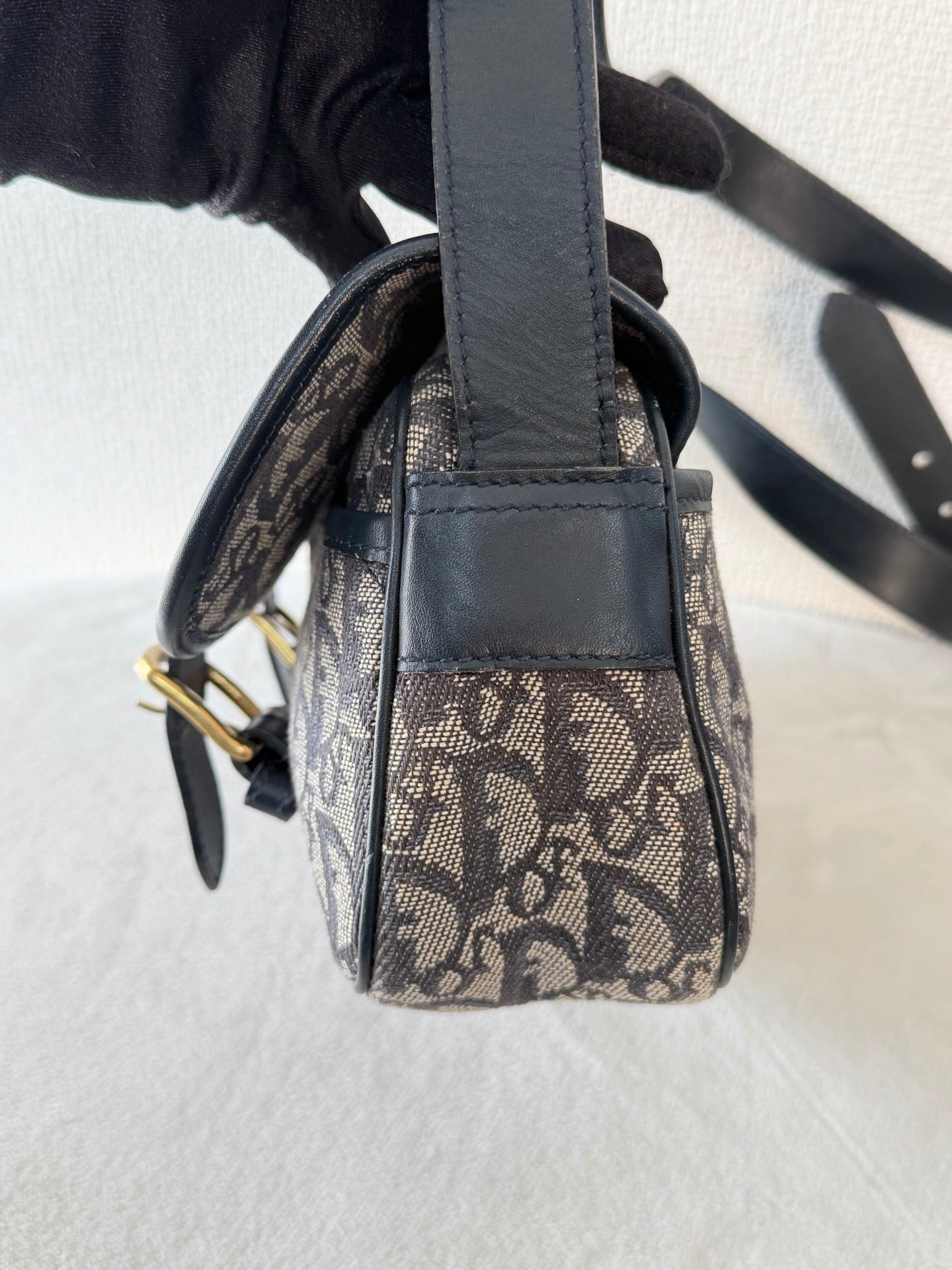 CHRISTIAN DIOR D'Oblique Messenger Shoulderbag