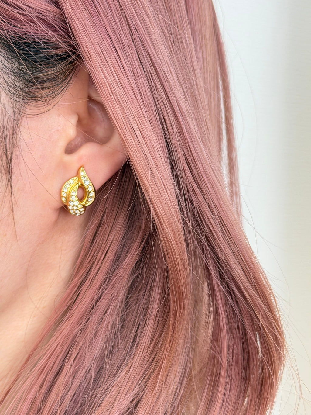 CHRISTIAN DIOR Rheinstone Clips On Earring