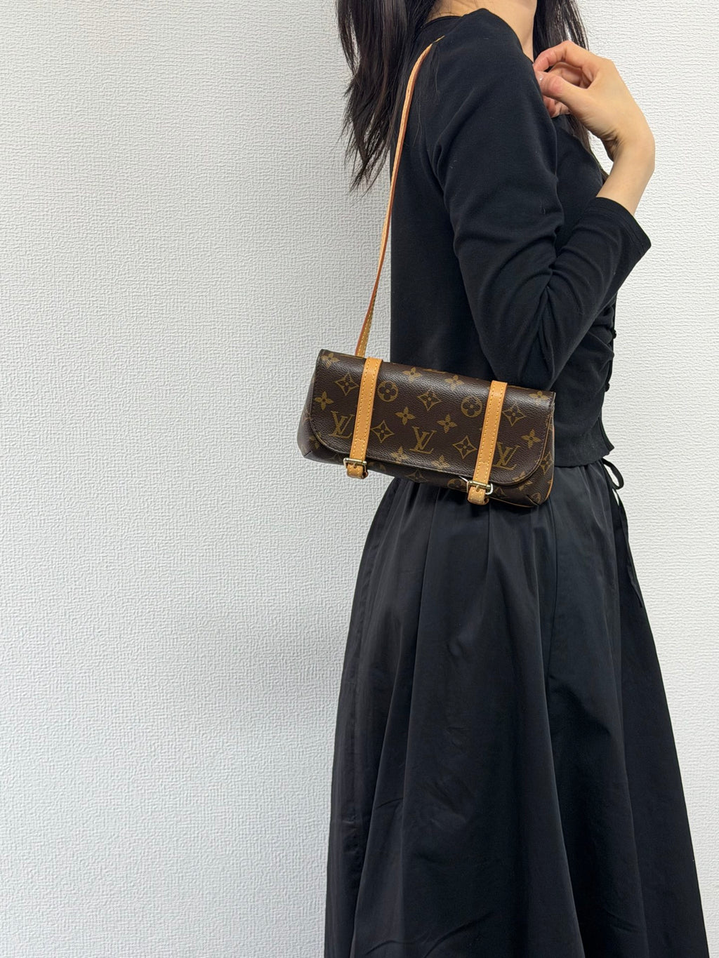 LOUIS VUITTON Monogram 2-way Handbag