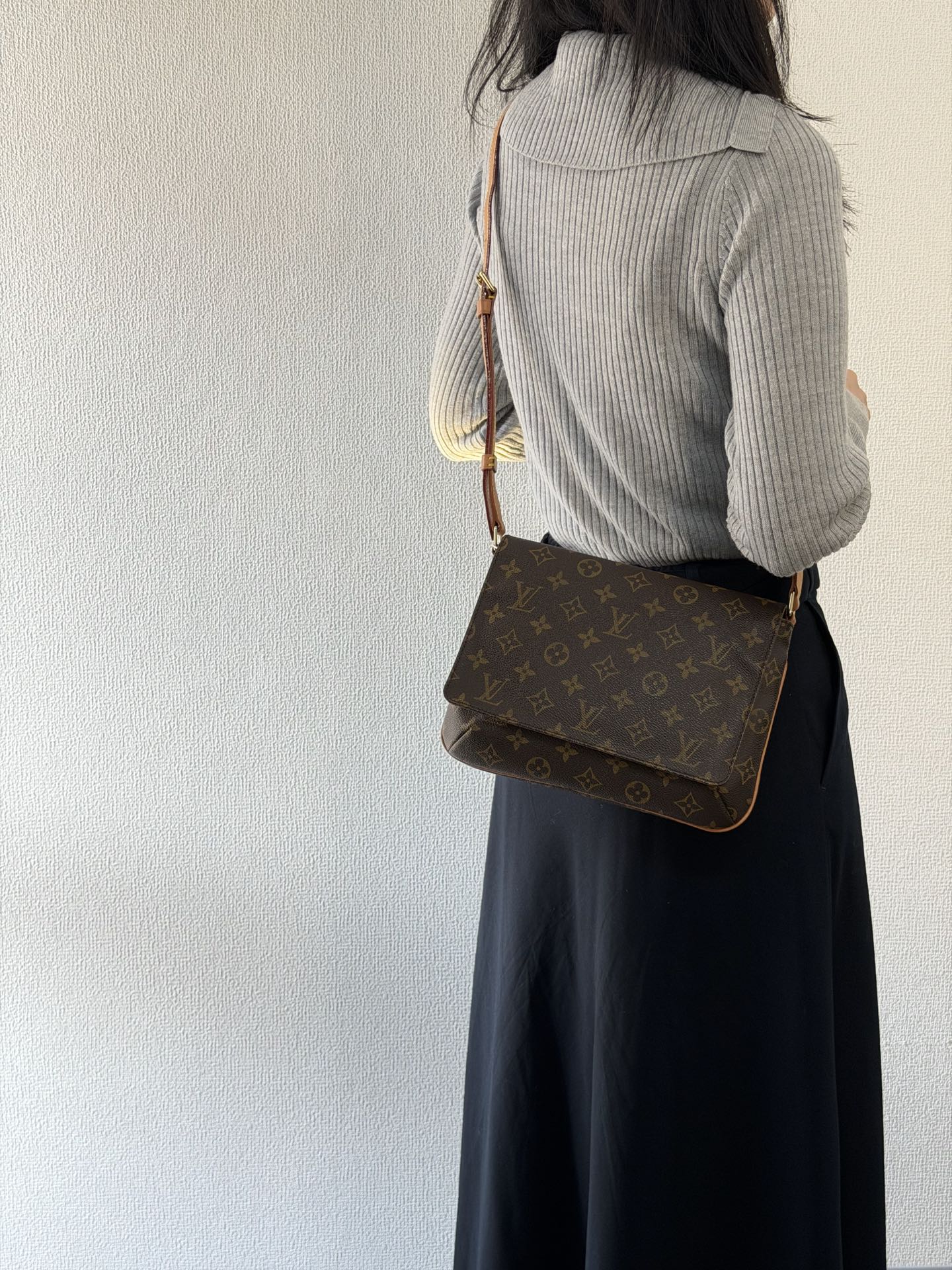 LOUIS VUITTON Monogram Shoulderbag