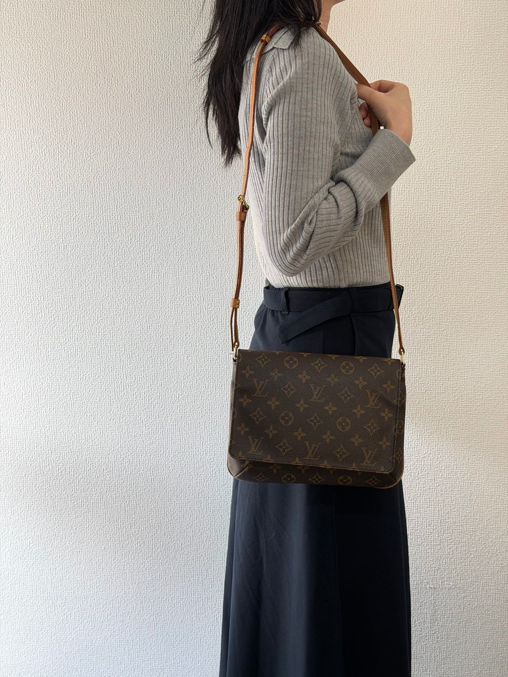LOUIS VUITTON Monogram Shoulderbag