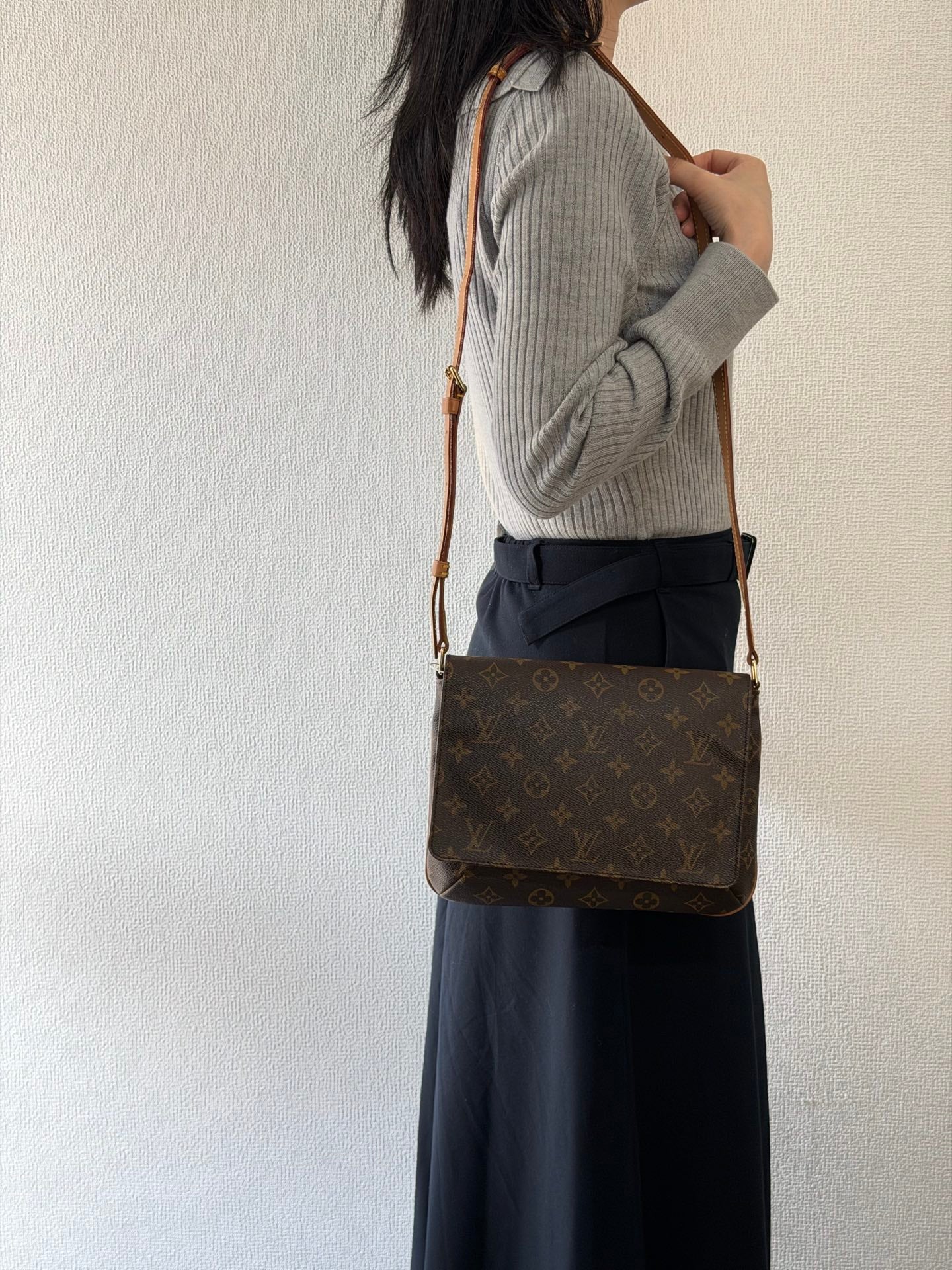 LOUIS VUITTON Monogram Shoulderbag