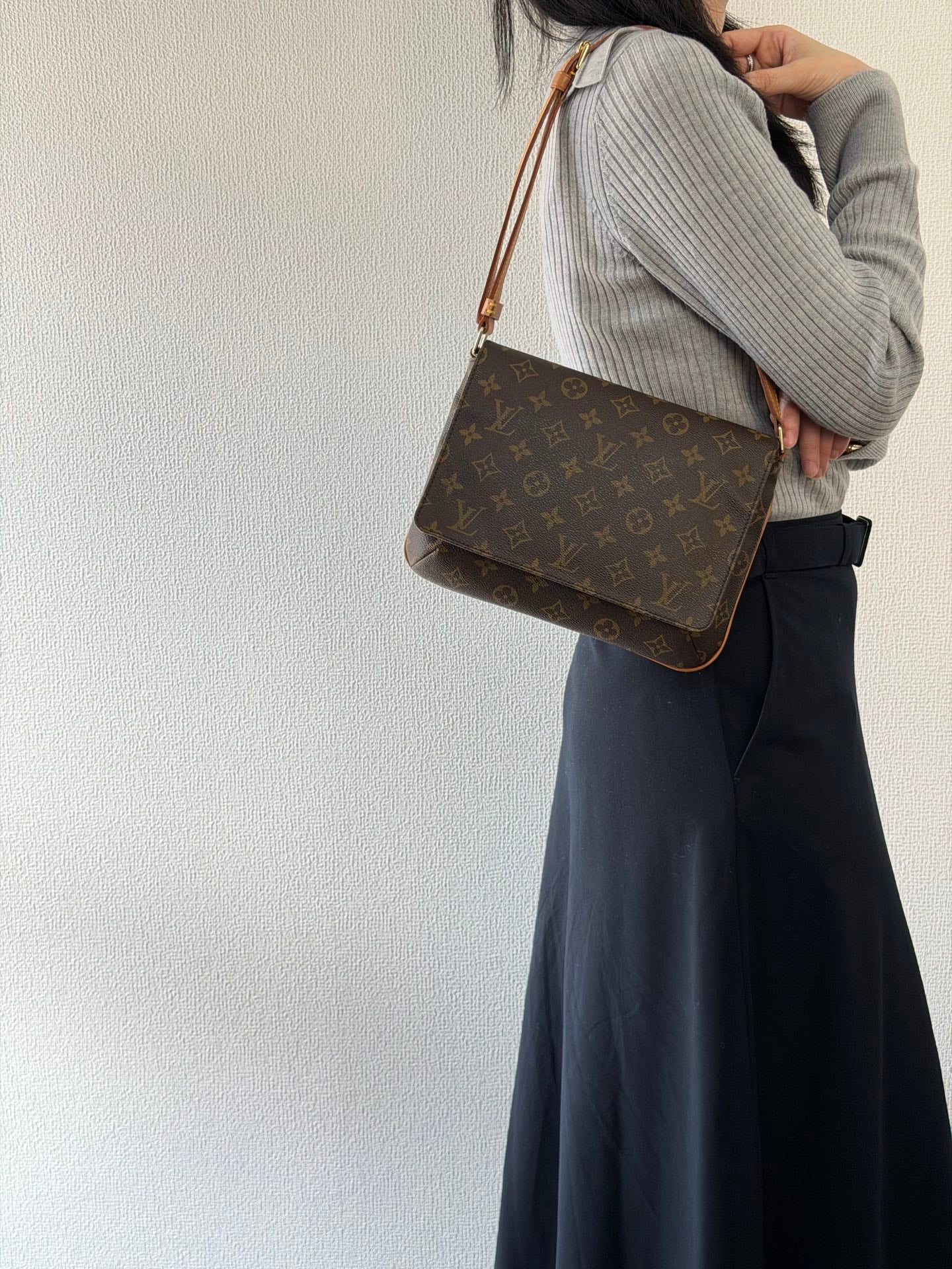 LOUIS VUITTON Monogram Shoulderbag