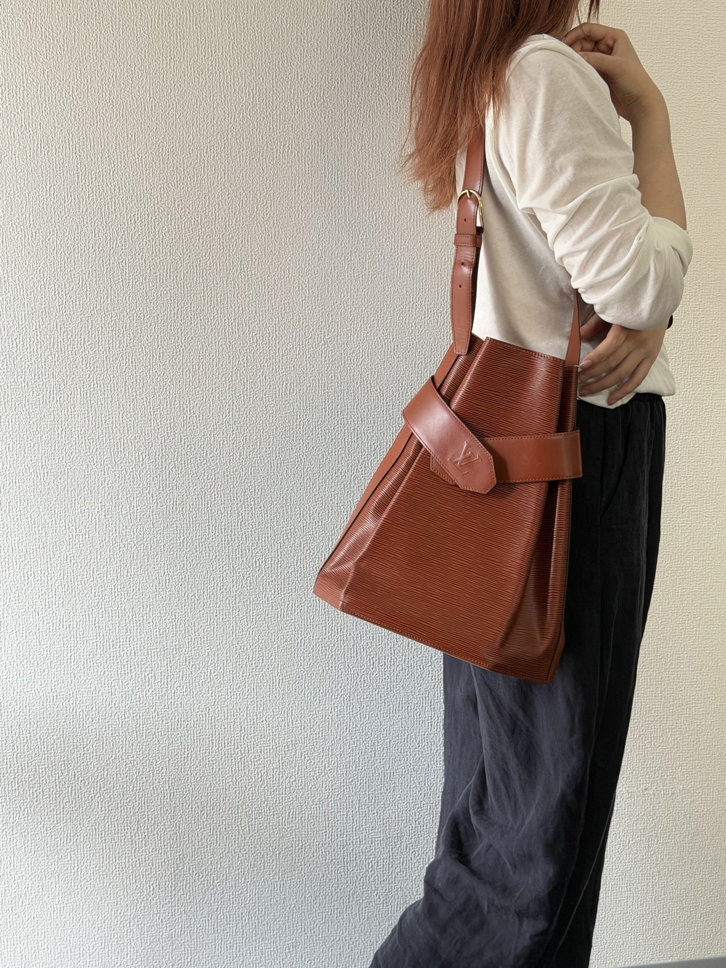 LOUIS VUITTON Epi Bucket Shoulderbag
