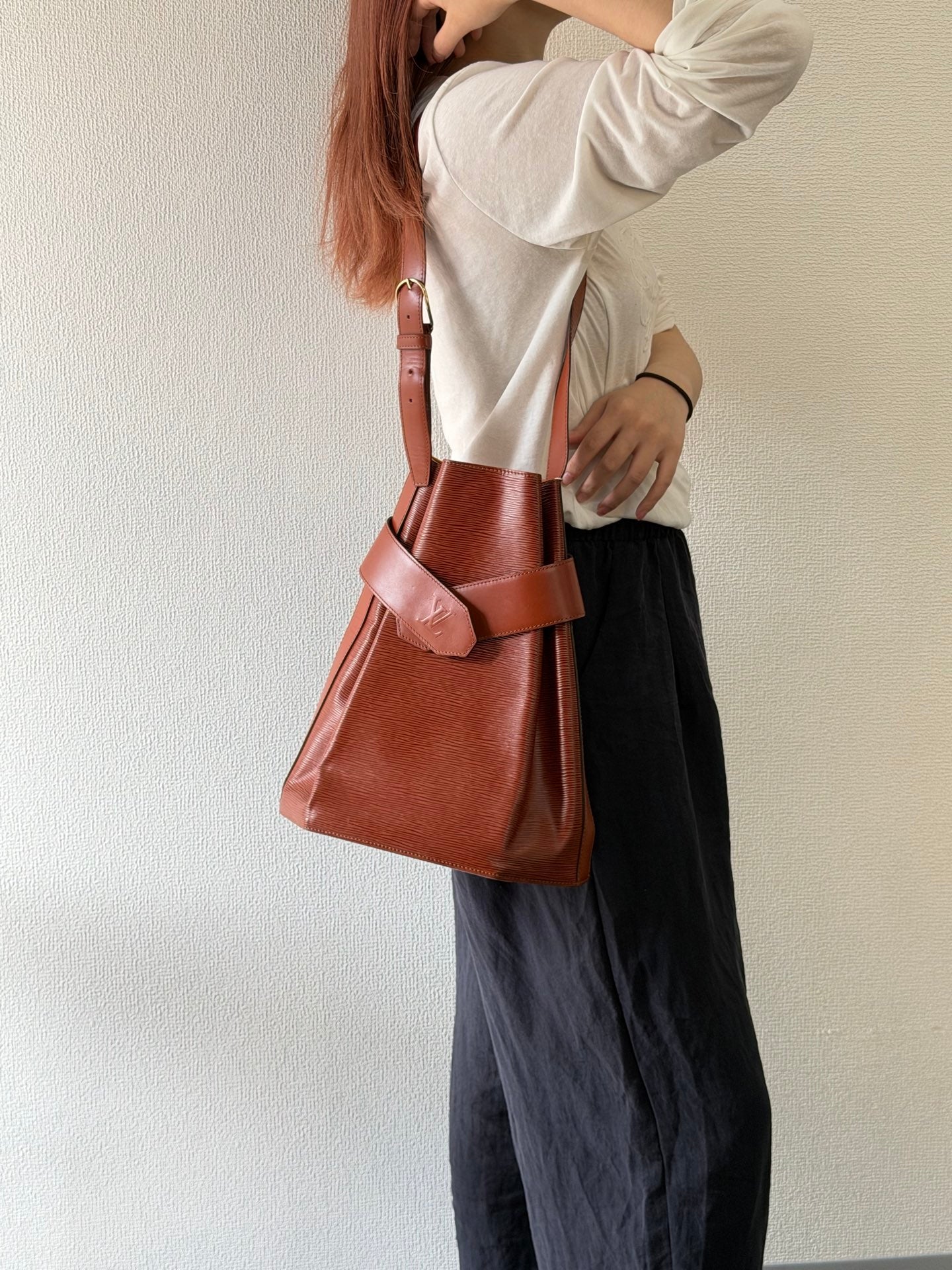 LOUIS VUITTON Epi Bucket Shoulderbag