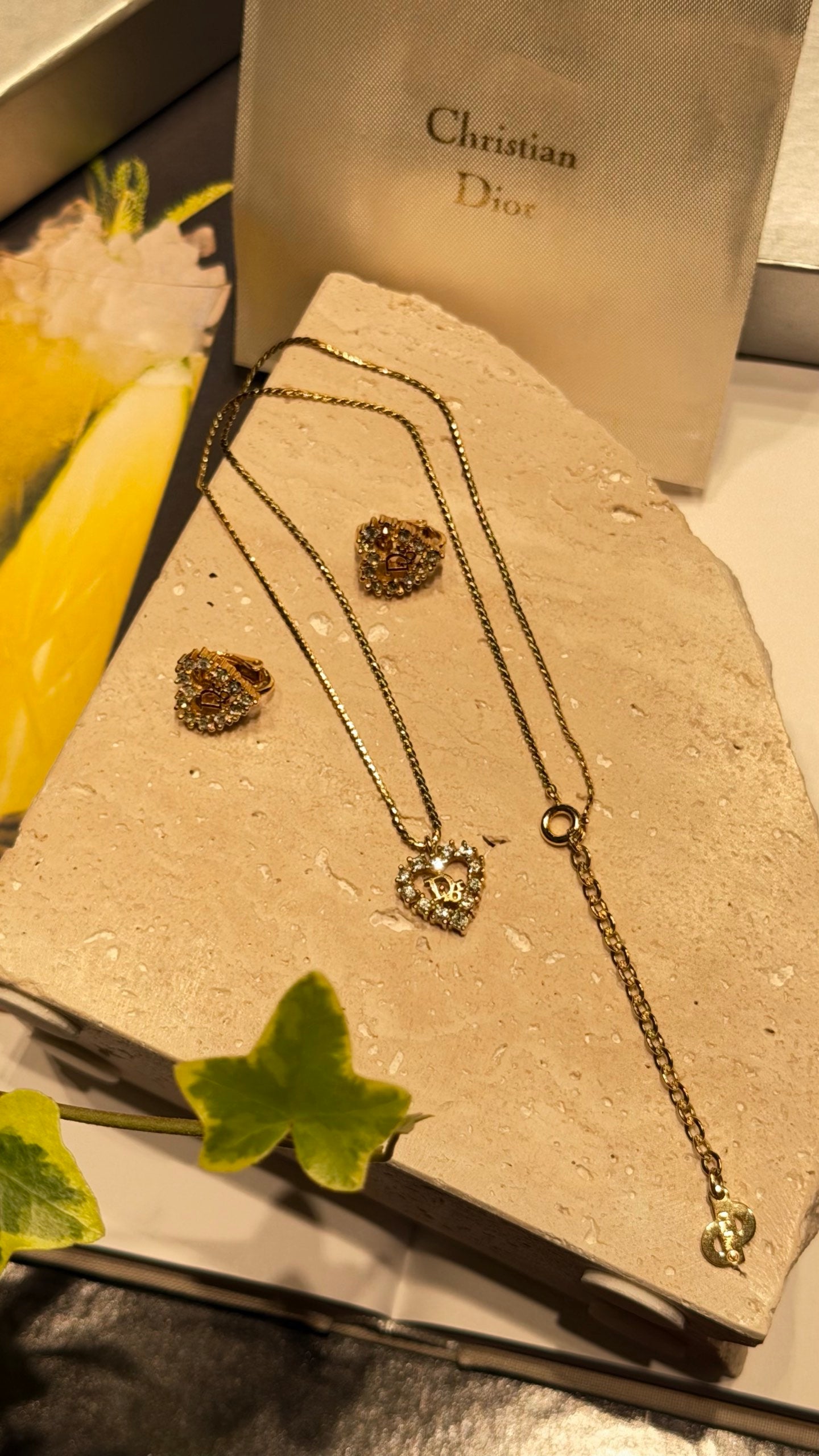 CHRISTIAN DIOR Heart-shaped Earring /Necklace Set
