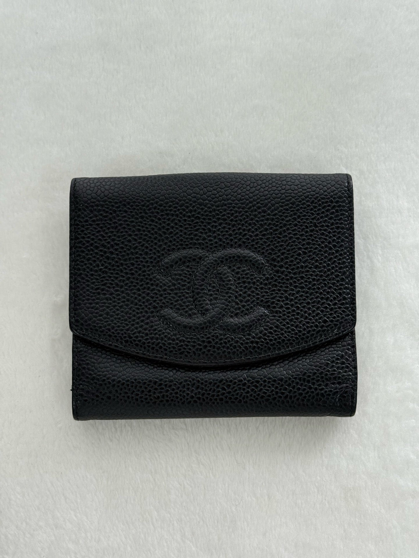 CHANEL Caviar Wallet