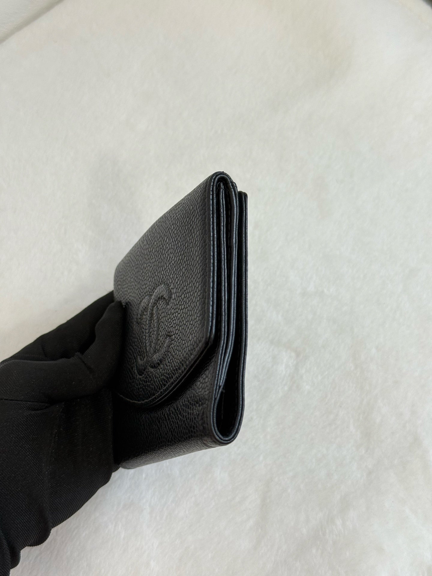 CHANEL Caviar Wallet