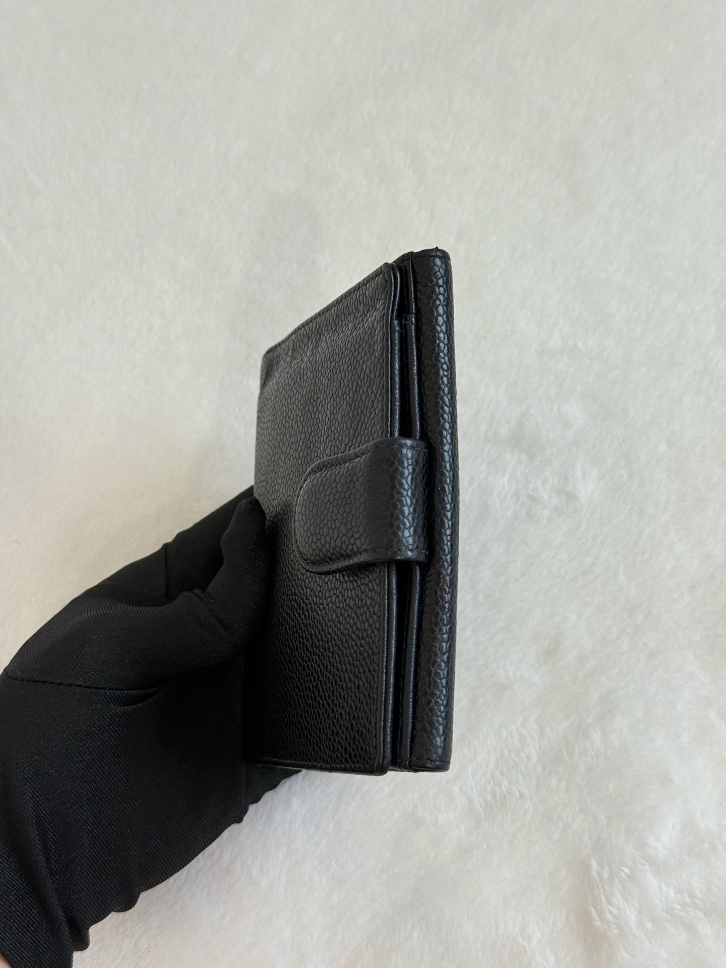 CHANEL Caviar Wallet