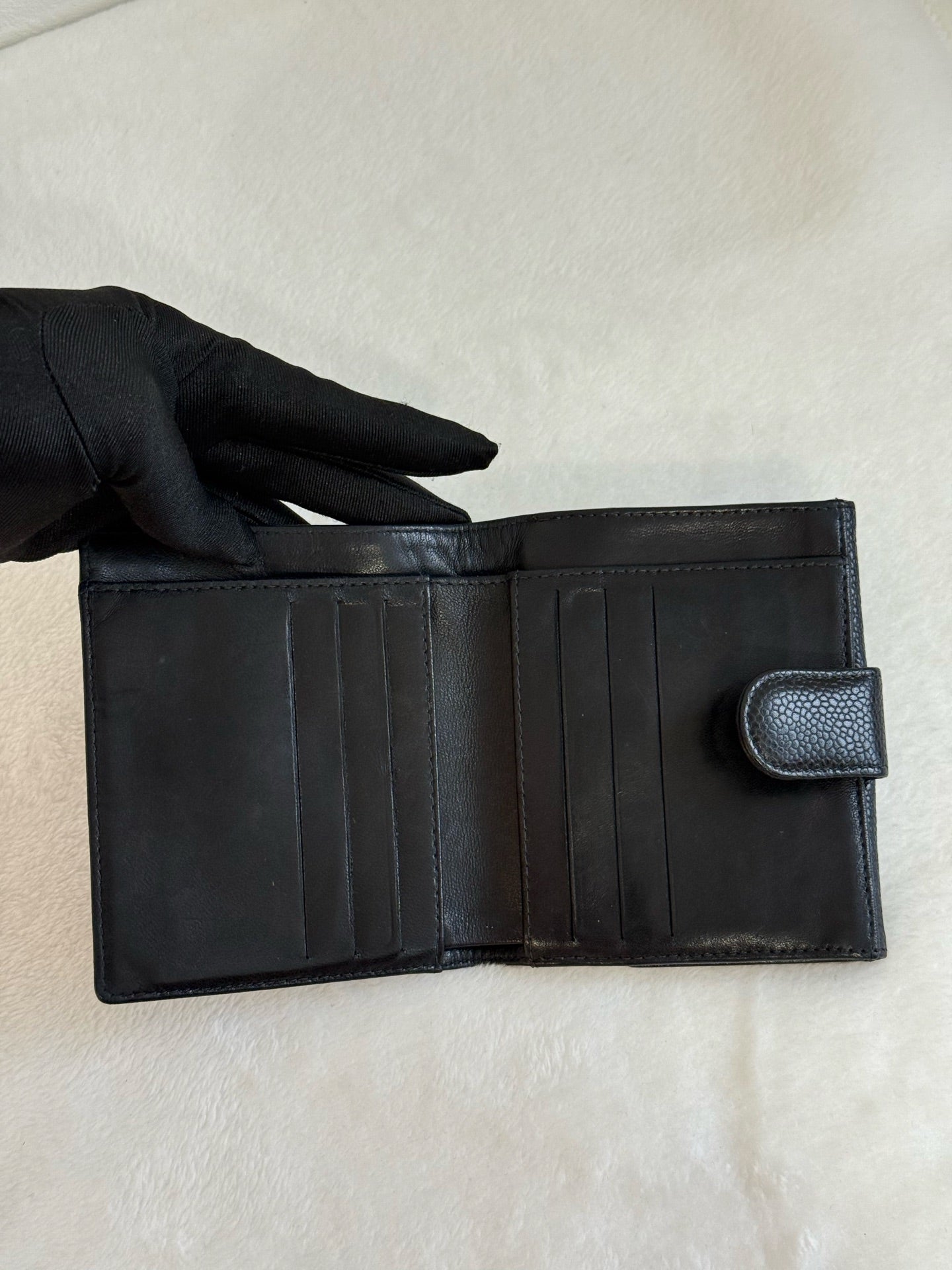 CHANEL Caviar Wallet