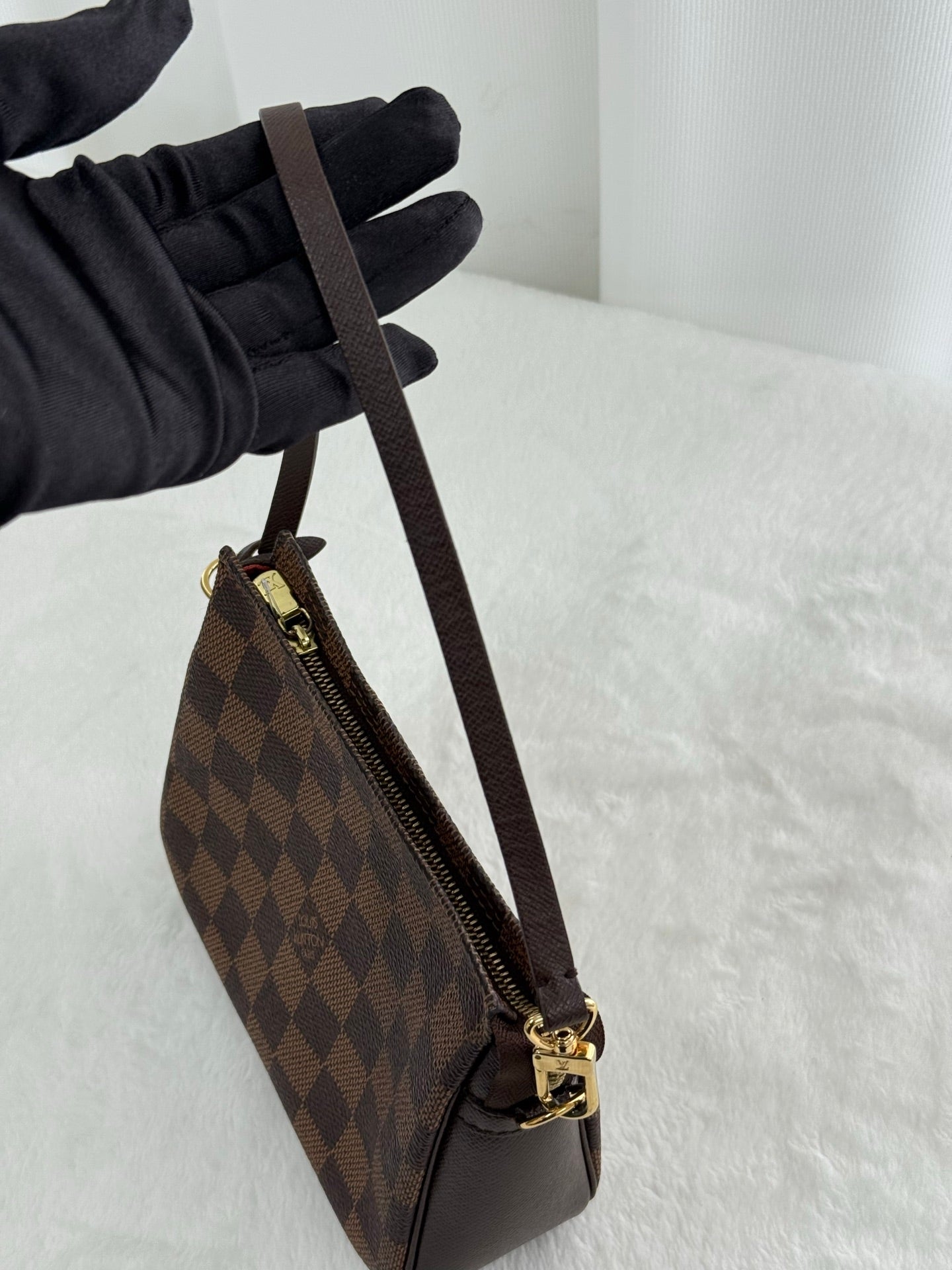 LOUIS VUITTON  Damier Shoulder bag