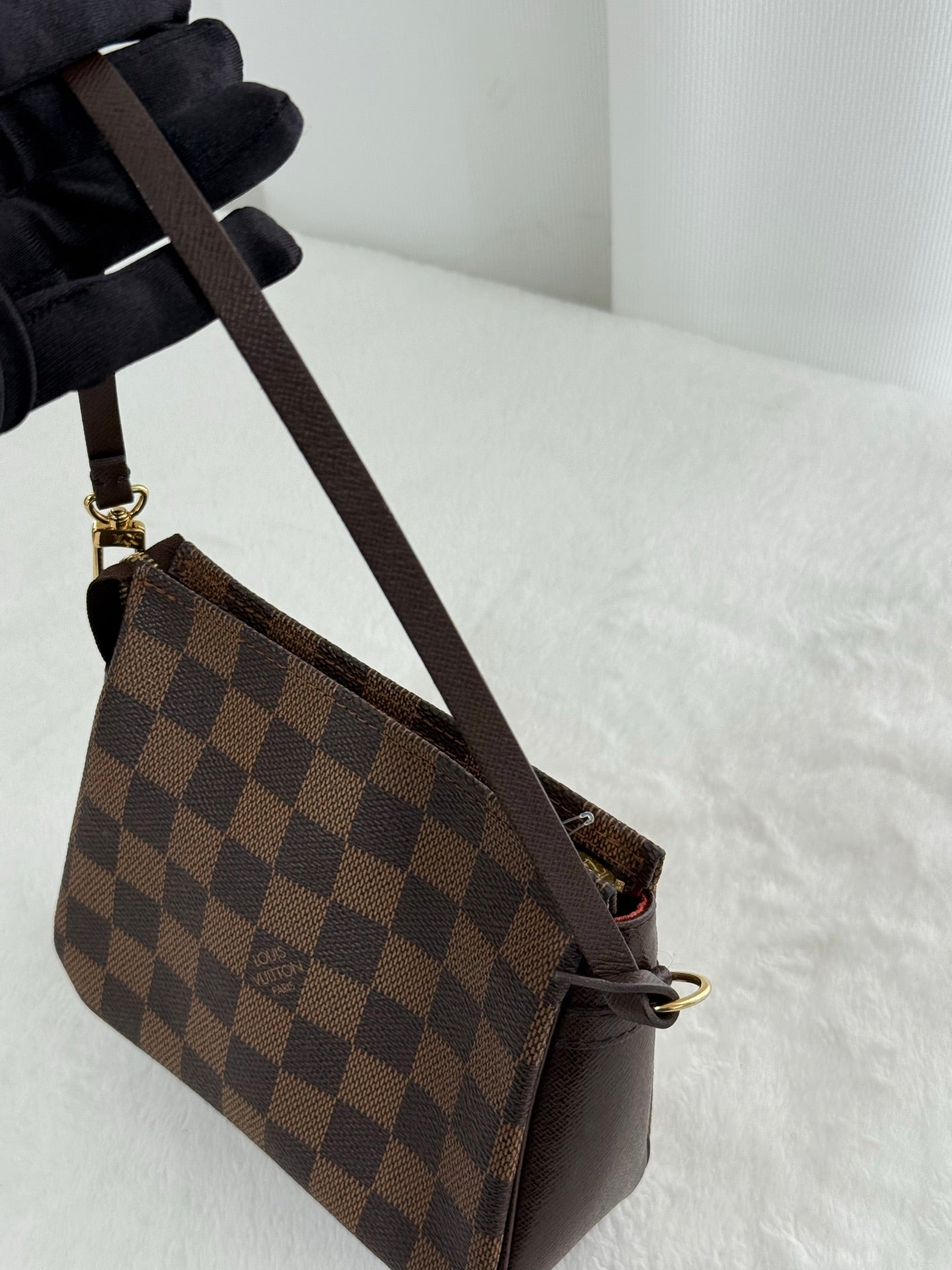 LOUIS VUITTON  Damier Shoulder bag