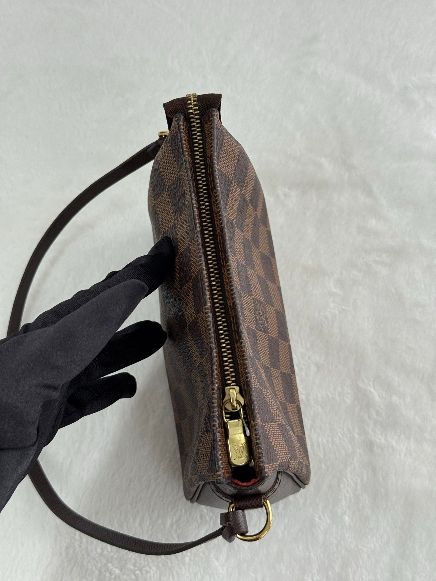 LOUIS VUITTON  Damier Shoulder bag