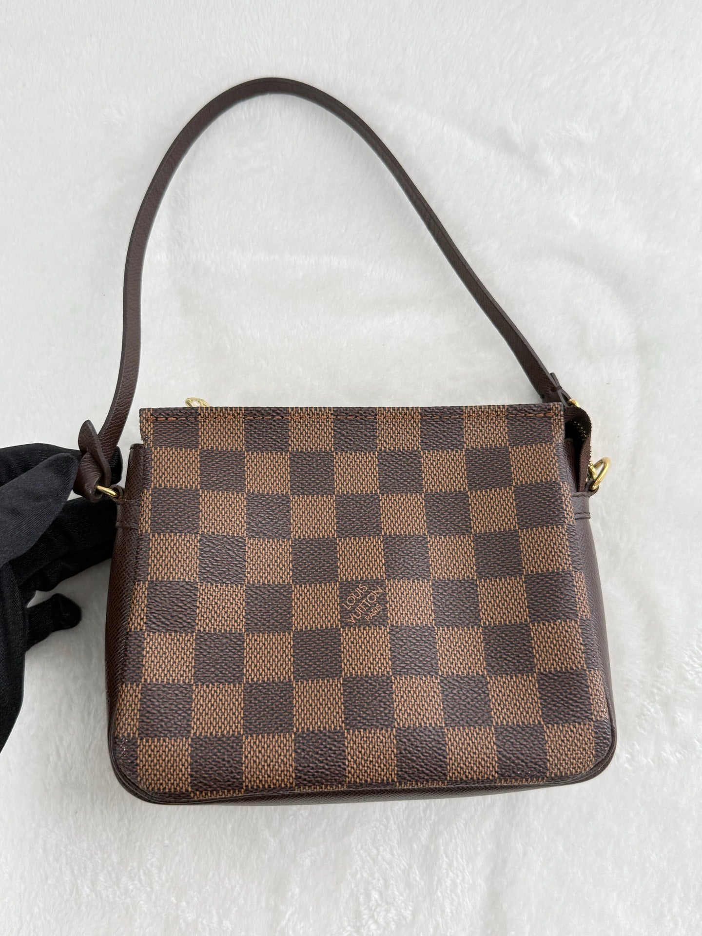 LOUIS VUITTON  Damier Shoulder bag