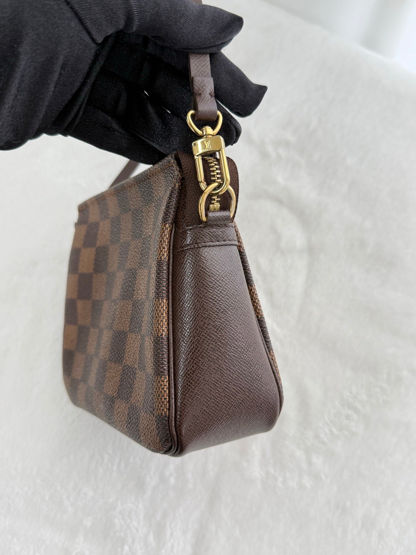 LOUIS VUITTON  Damier Shoulder bag