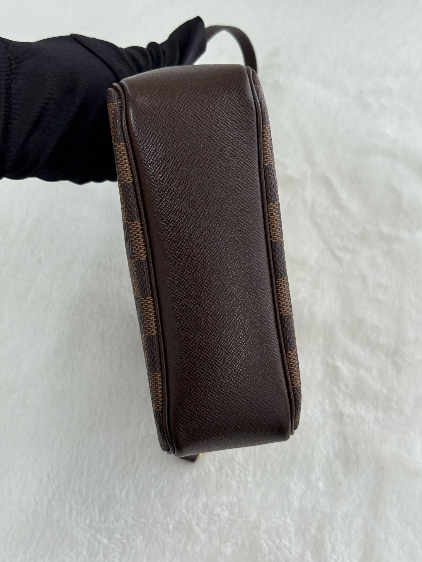 LOUIS VUITTON  Damier Shoulder bag