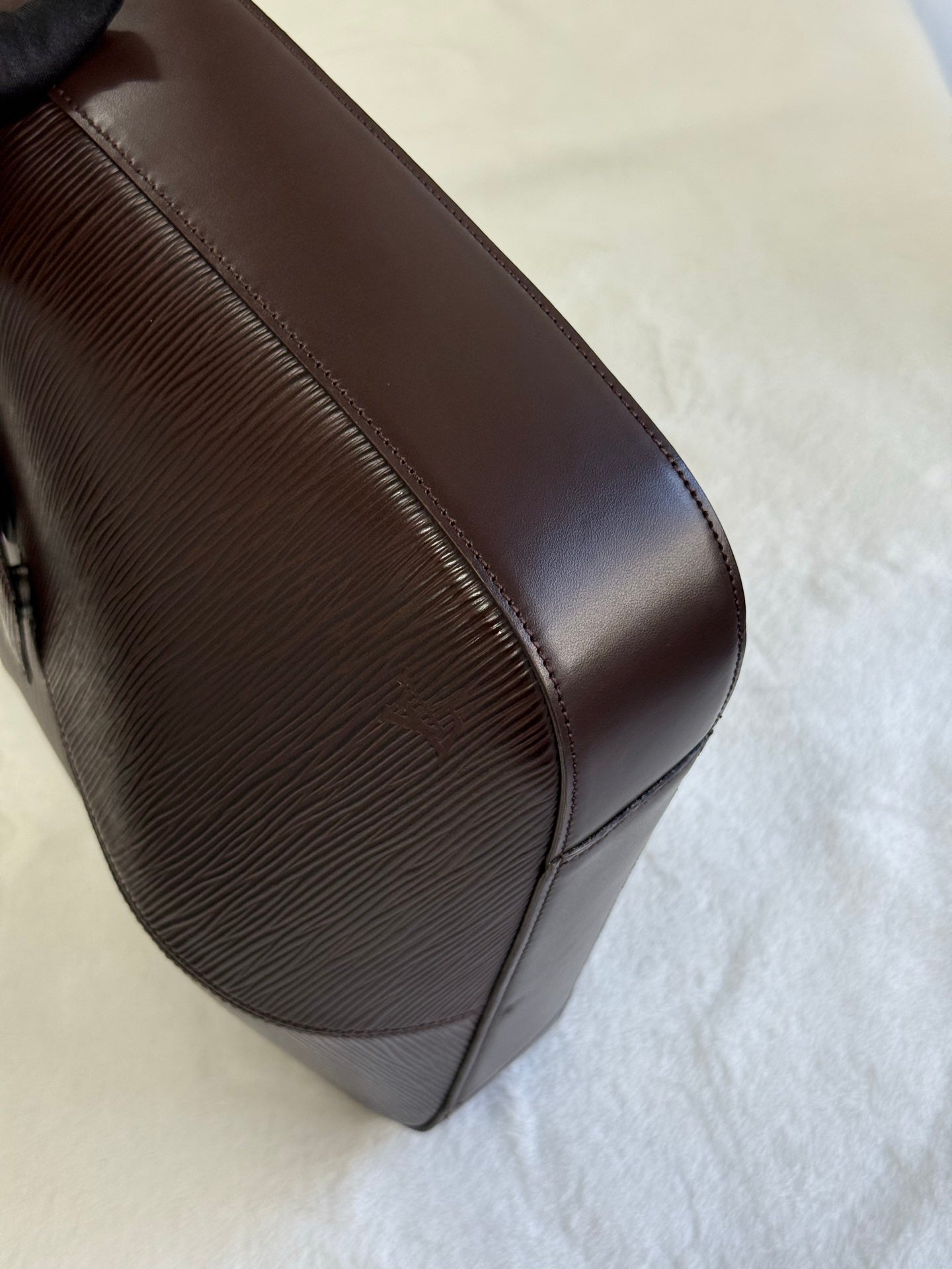 LOUIS VUITTON Epi Leather Bag 