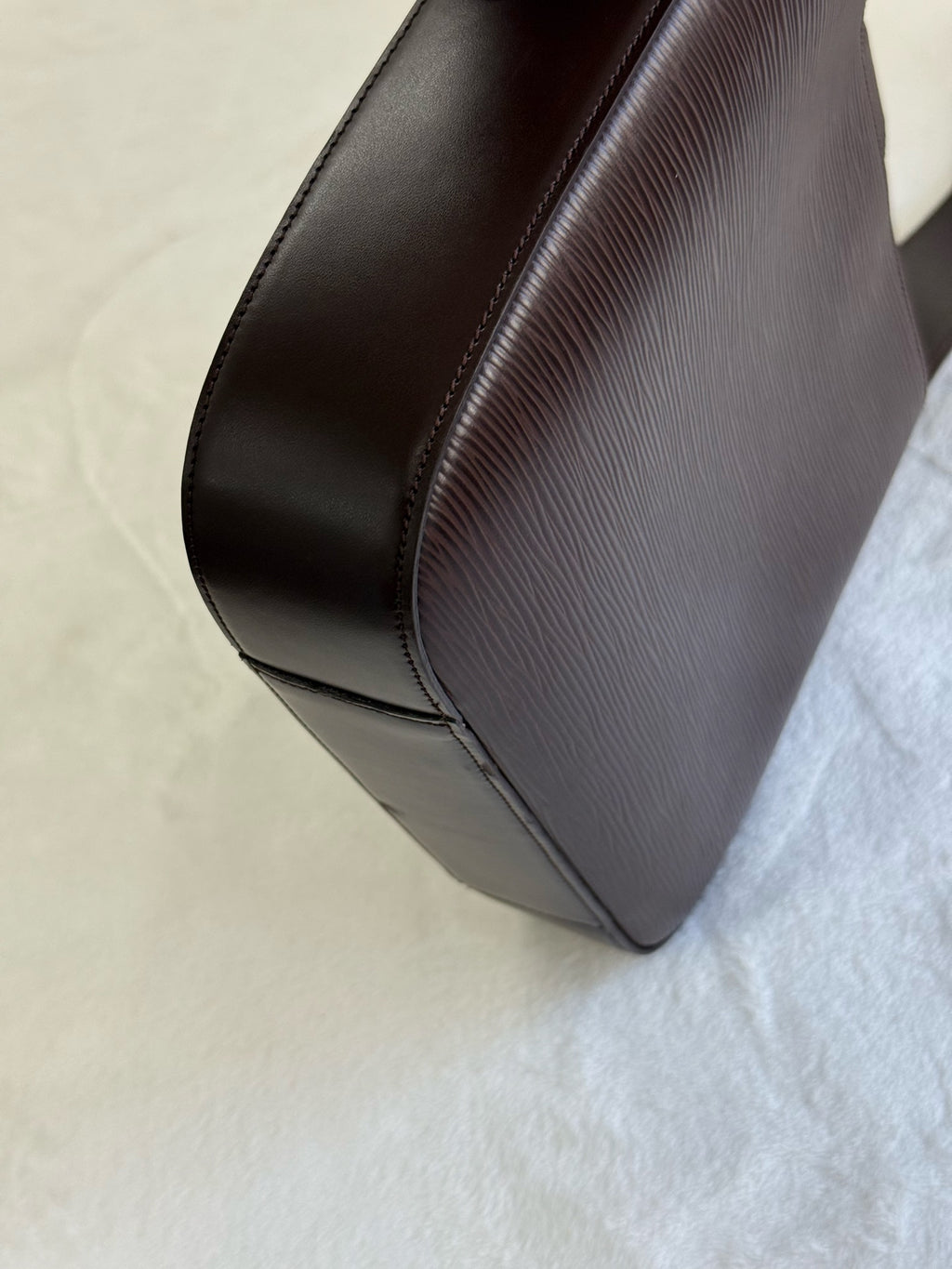 LOUIS VUITTON Epi Leather Bag 