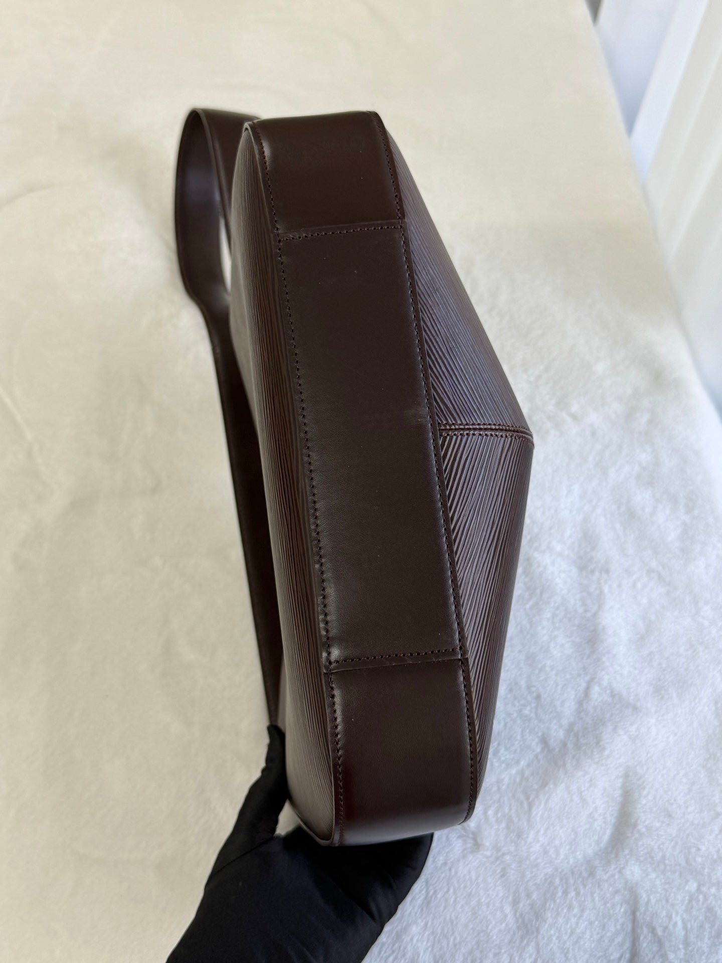 LOUIS VUITTON Epi Leather Bag 