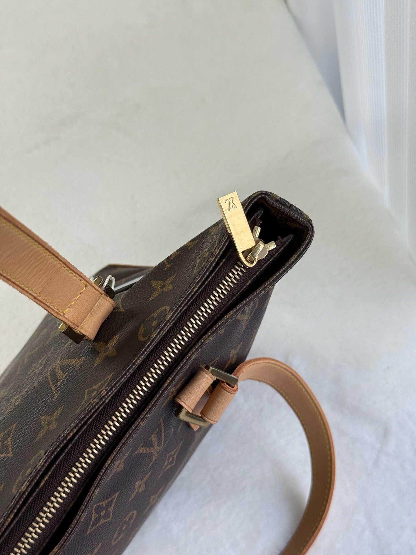 LOUIS VUITTON Monogram Piano 