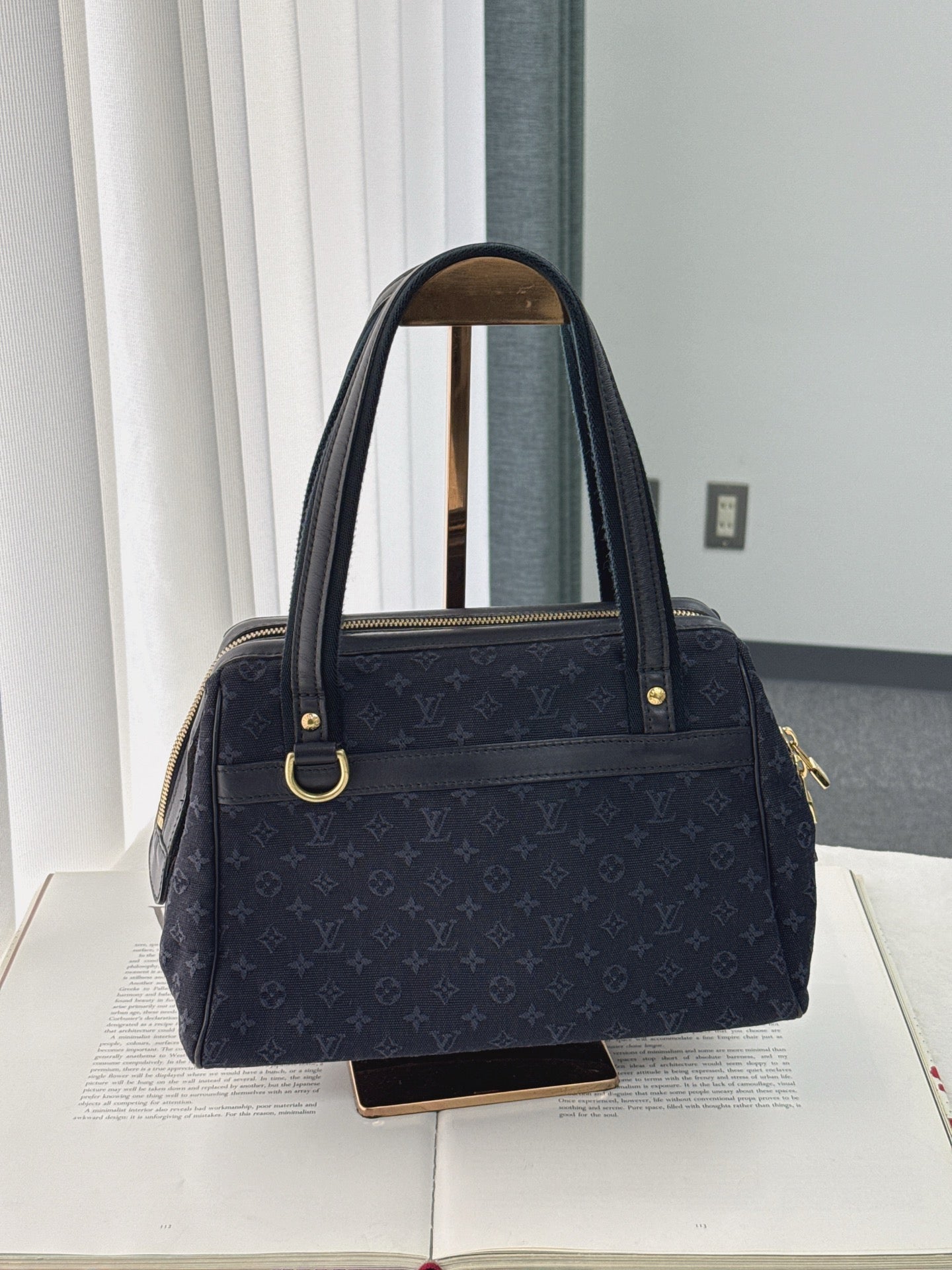 LOUIS VUITTON Minimonogram totebag Navy color 