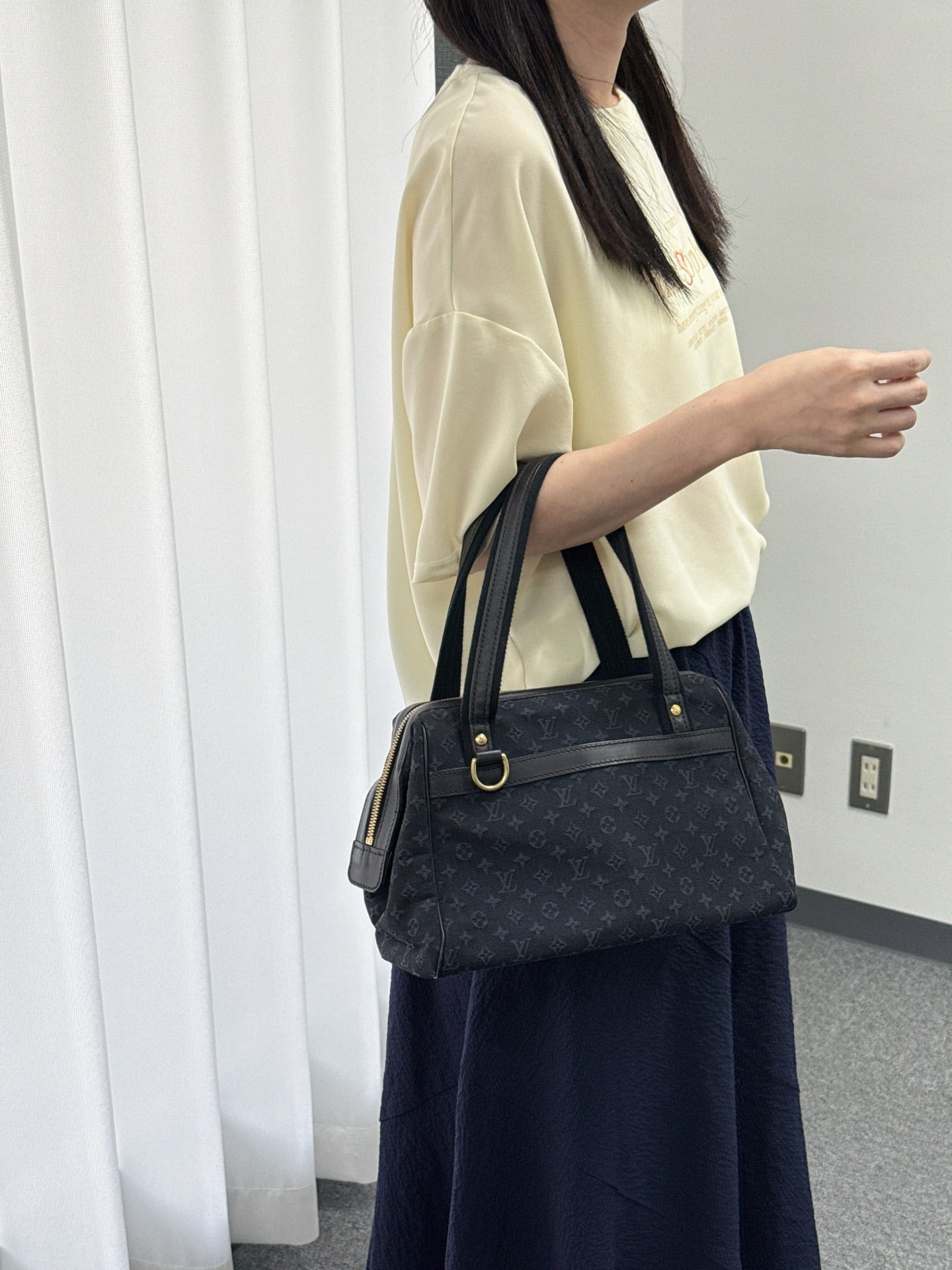 LOUIS VUITTON Minimonogram totebag Navy color 