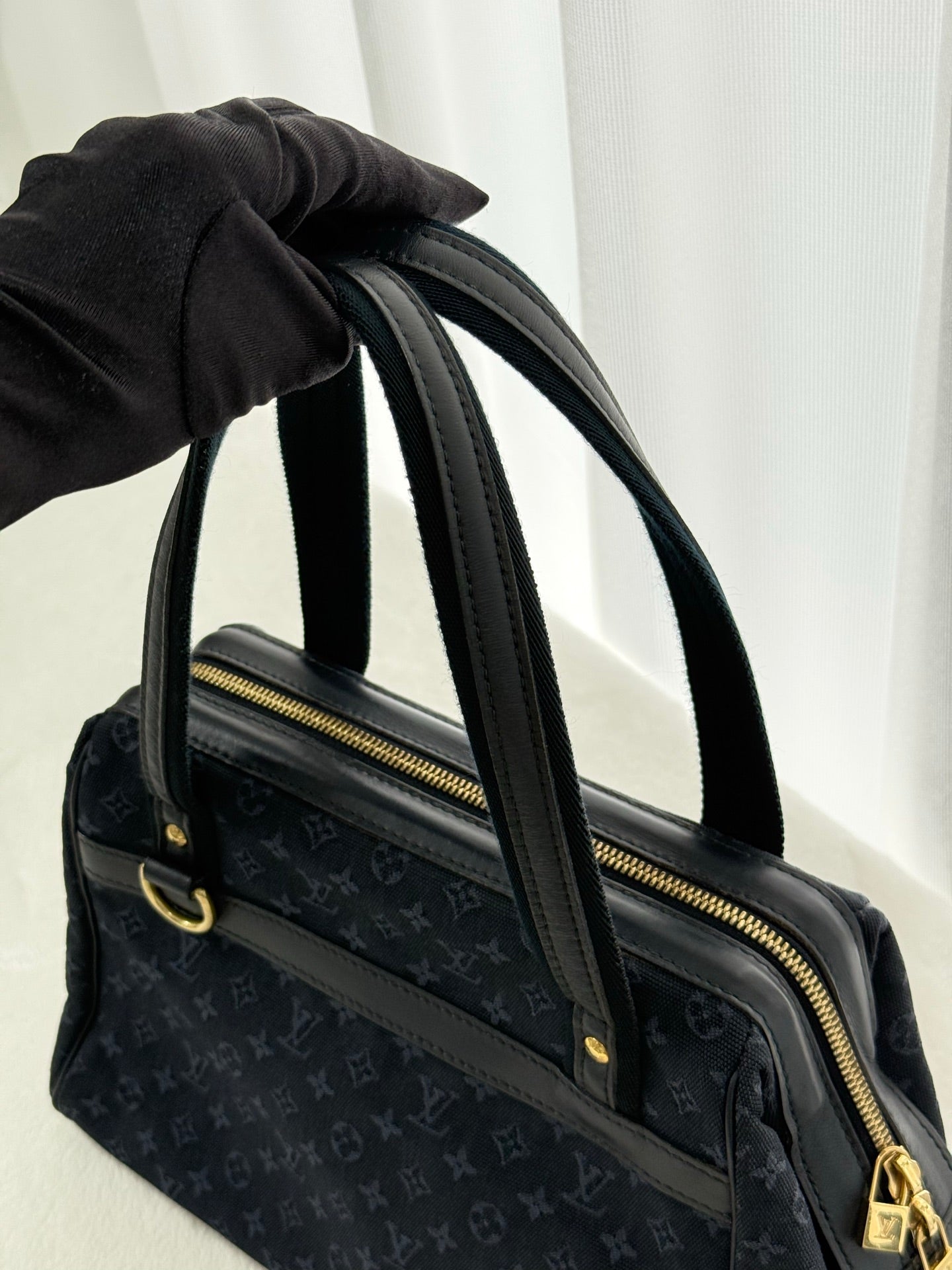 LOUIS VUITTON Minimonogram totebag Navy color 