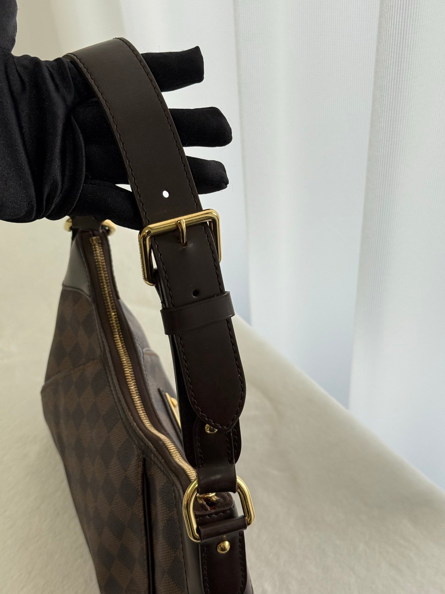 LOUIS VUITTON Damier Handbag