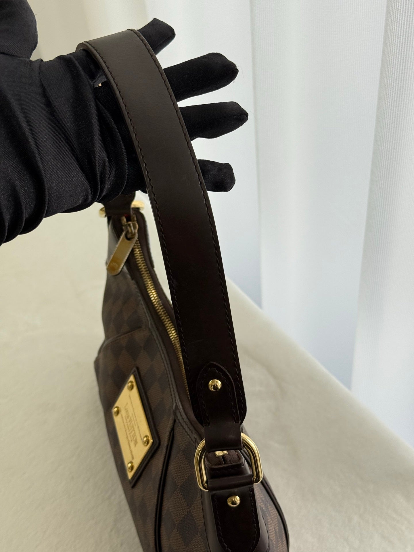 LOUIS VUITTON Damier Handbag