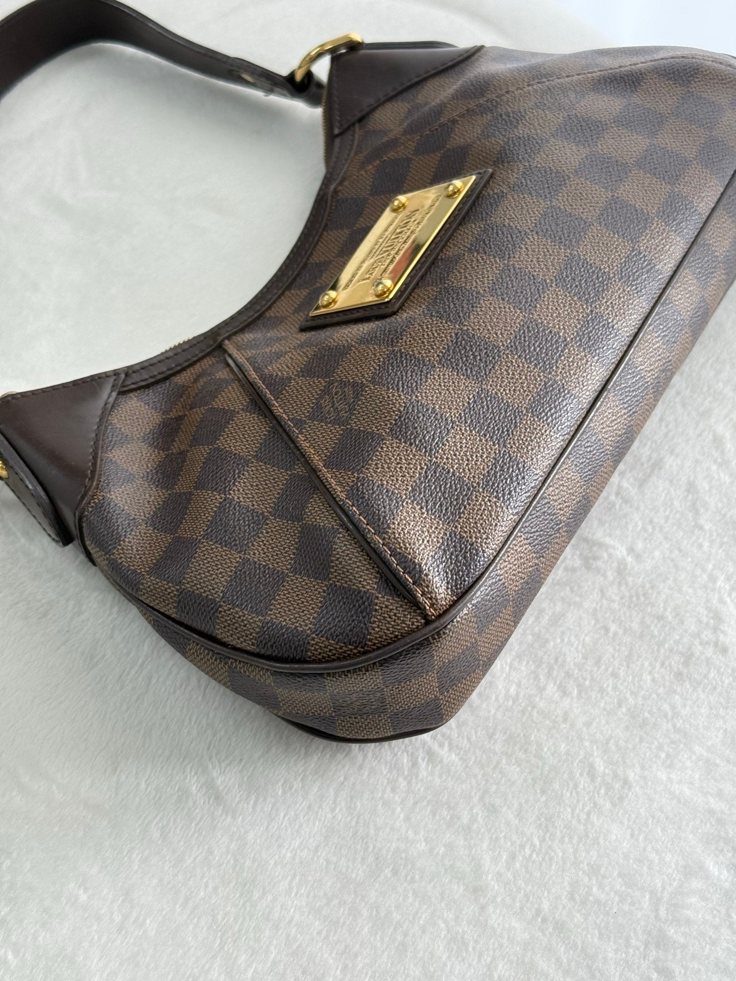 LOUIS VUITTON Damier Handbag