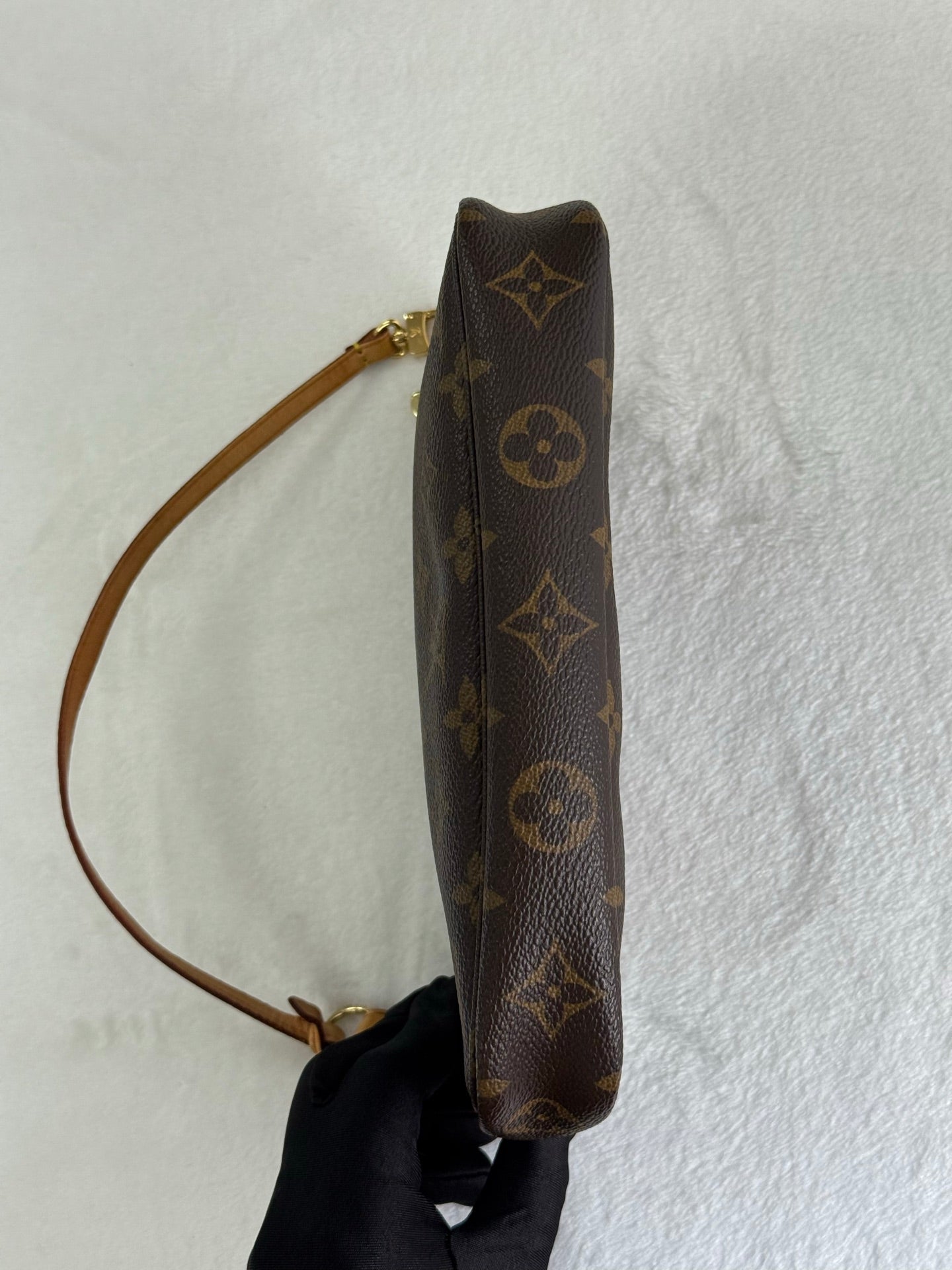 LOUIS VUITTON Mahjong Bag