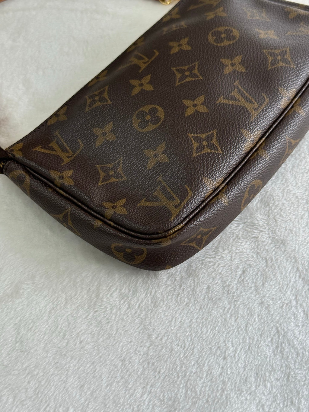 LOUIS VUITTON Mahjong Bag