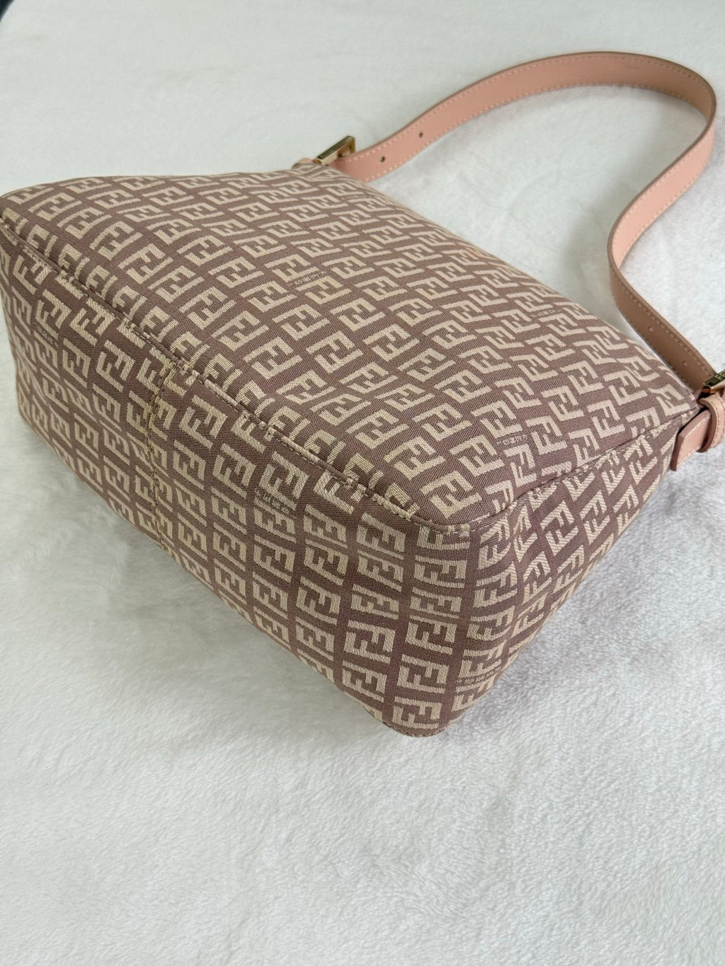 FENDI Baguette Bag