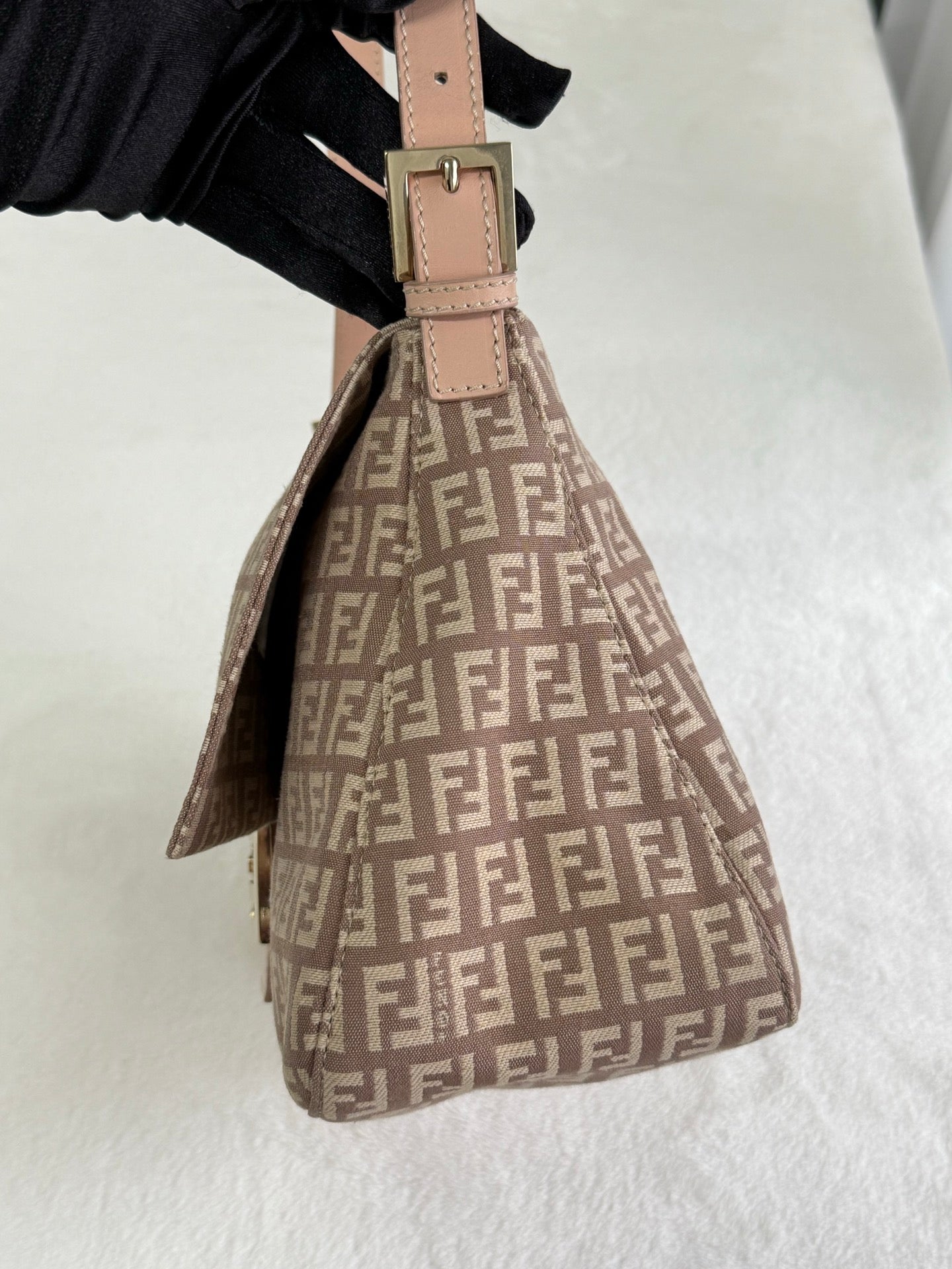 FENDI Baguette Bag