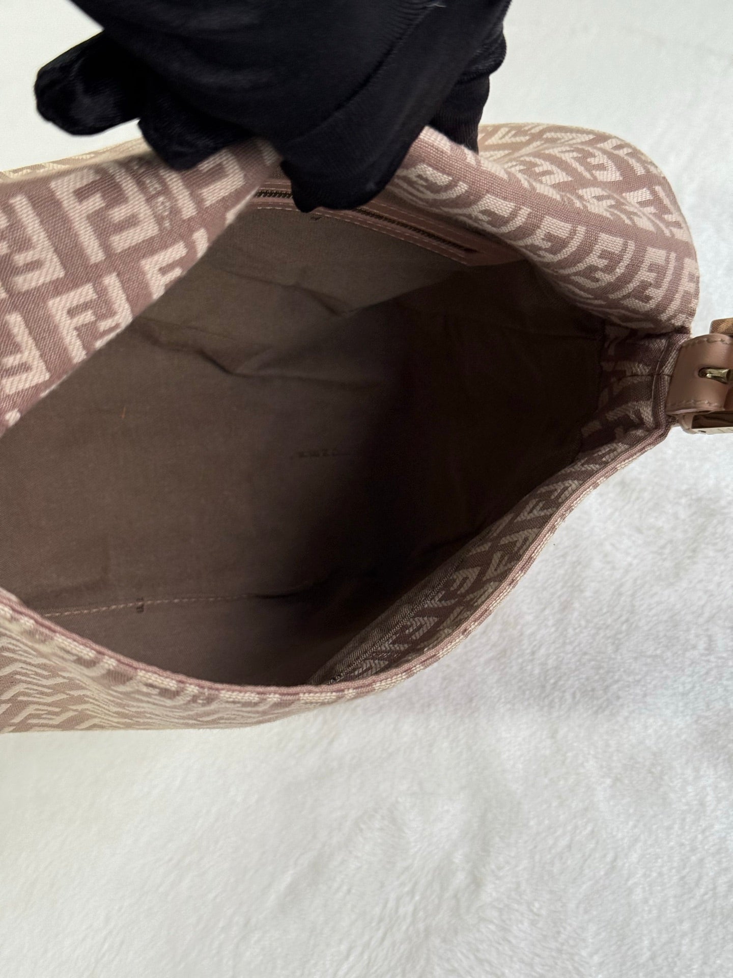 FENDI Baguette Bag