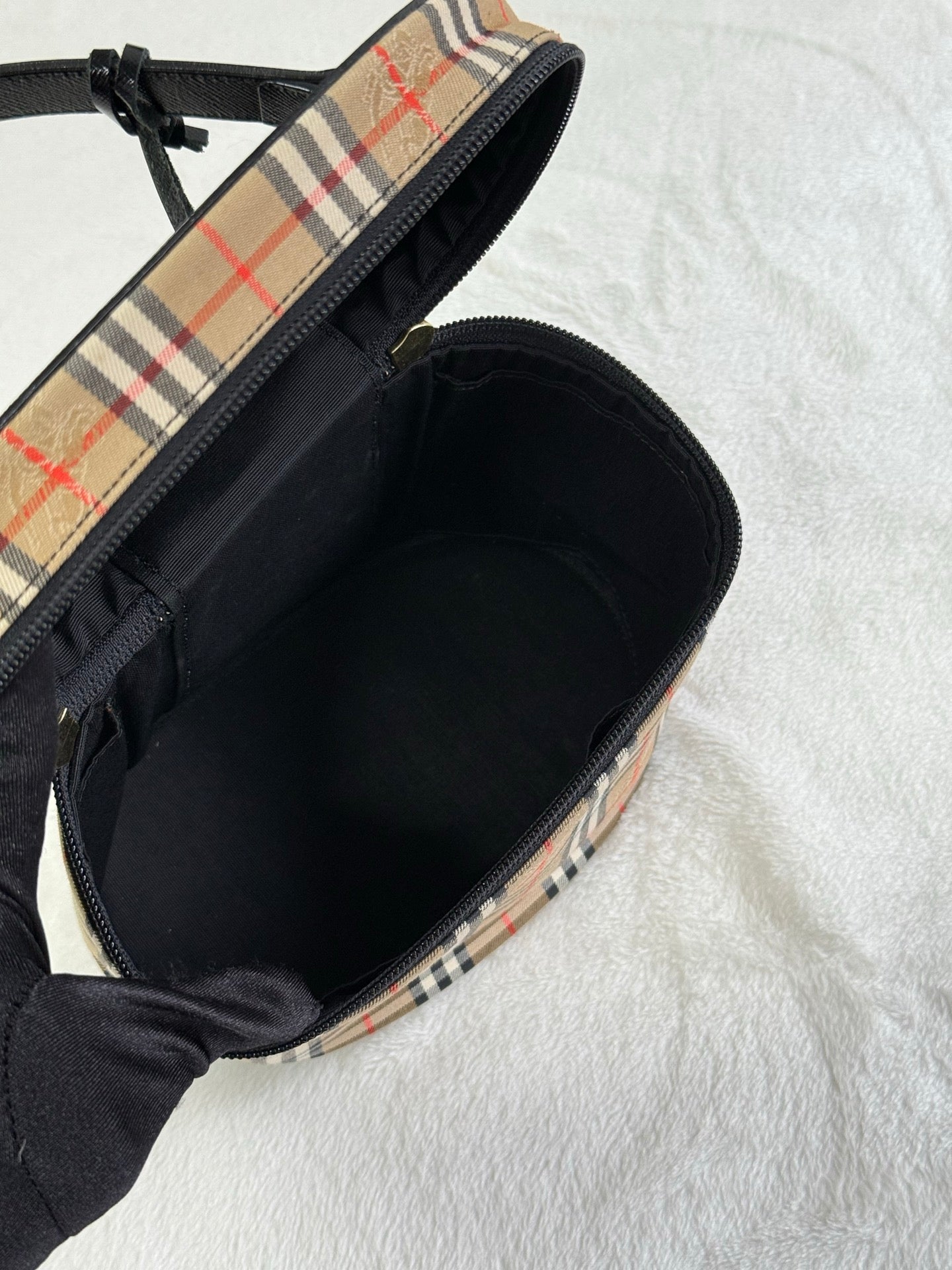 BURBERRY Vanity Case Bag