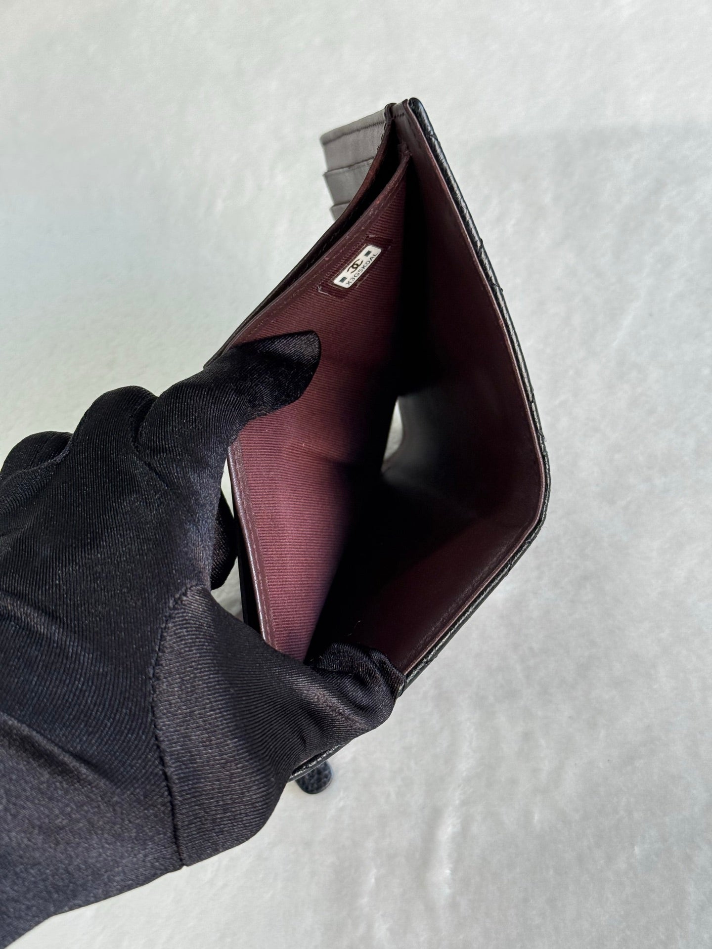 CHANEL Cavier Wallet