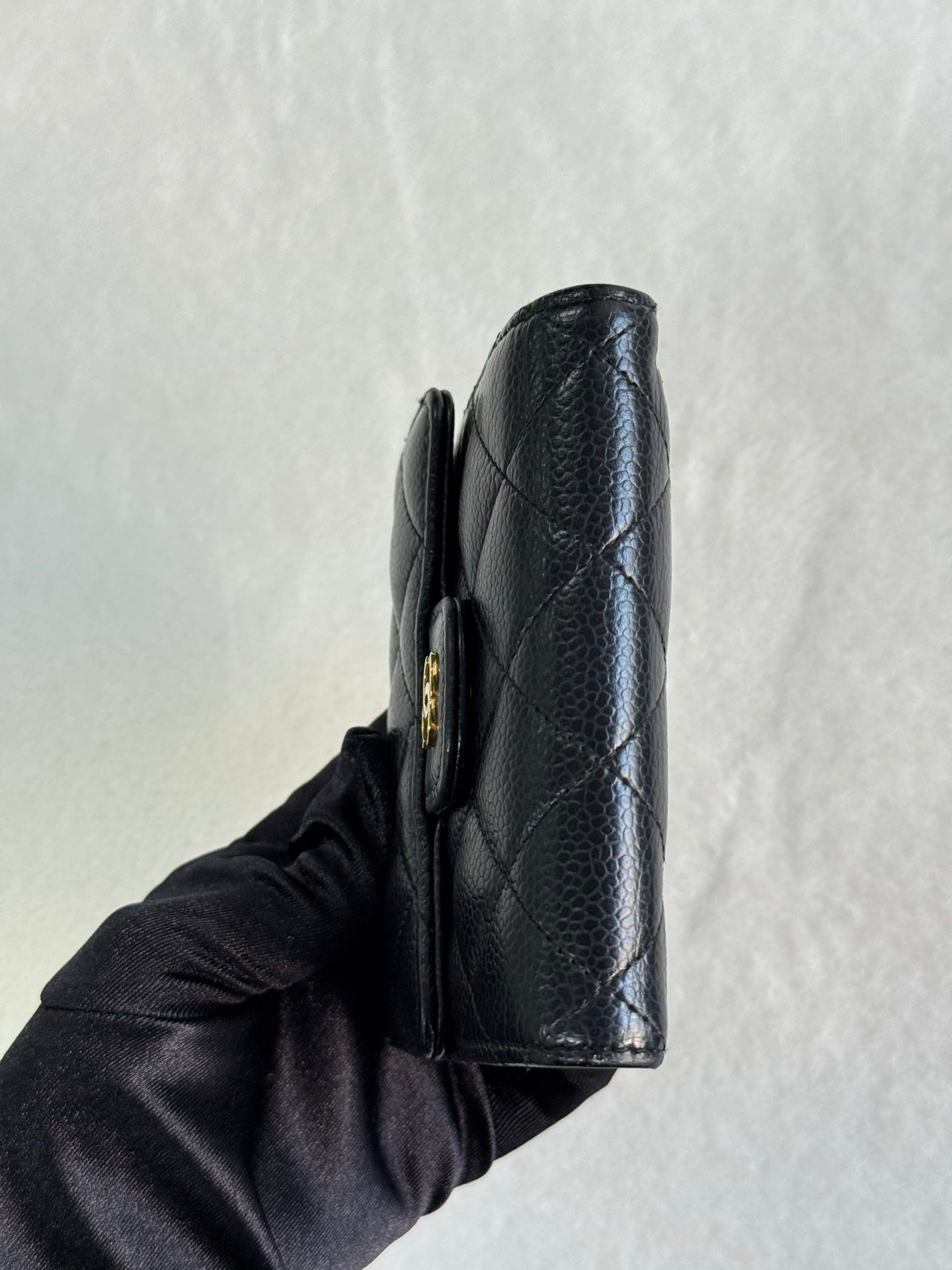 CHANEL Cavier Wallet