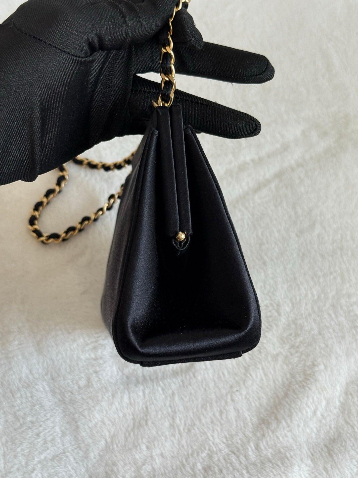 CHANEL Satin Camellia Chainbag