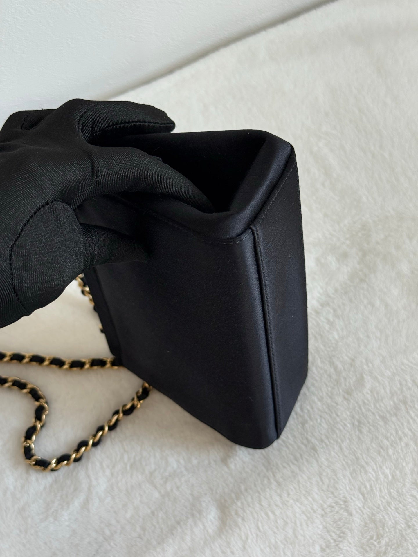 CHANEL Satin Camellia Chainbag