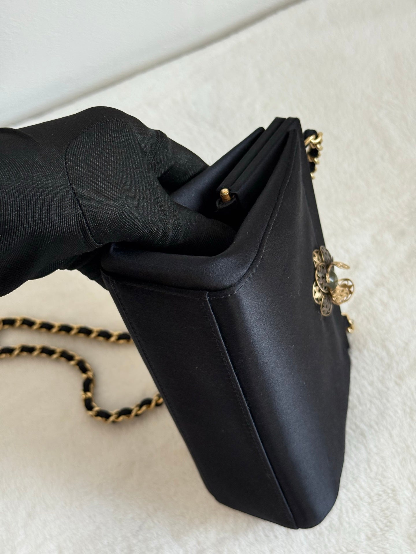CHANEL Satin Camellia Chainbag