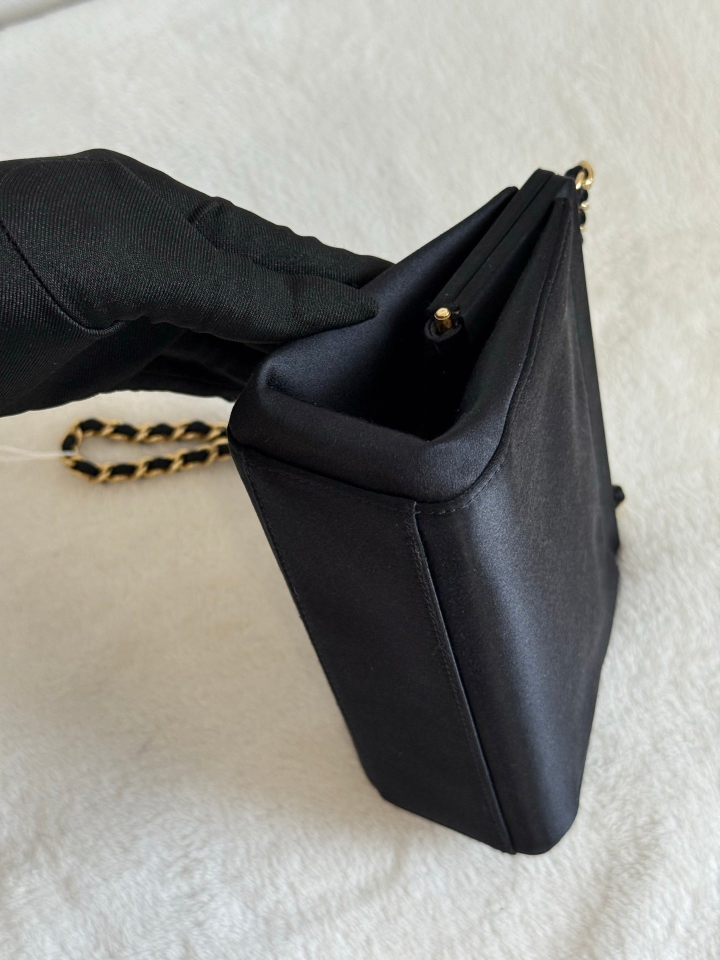 CHANEL Satin Camellia Chainbag